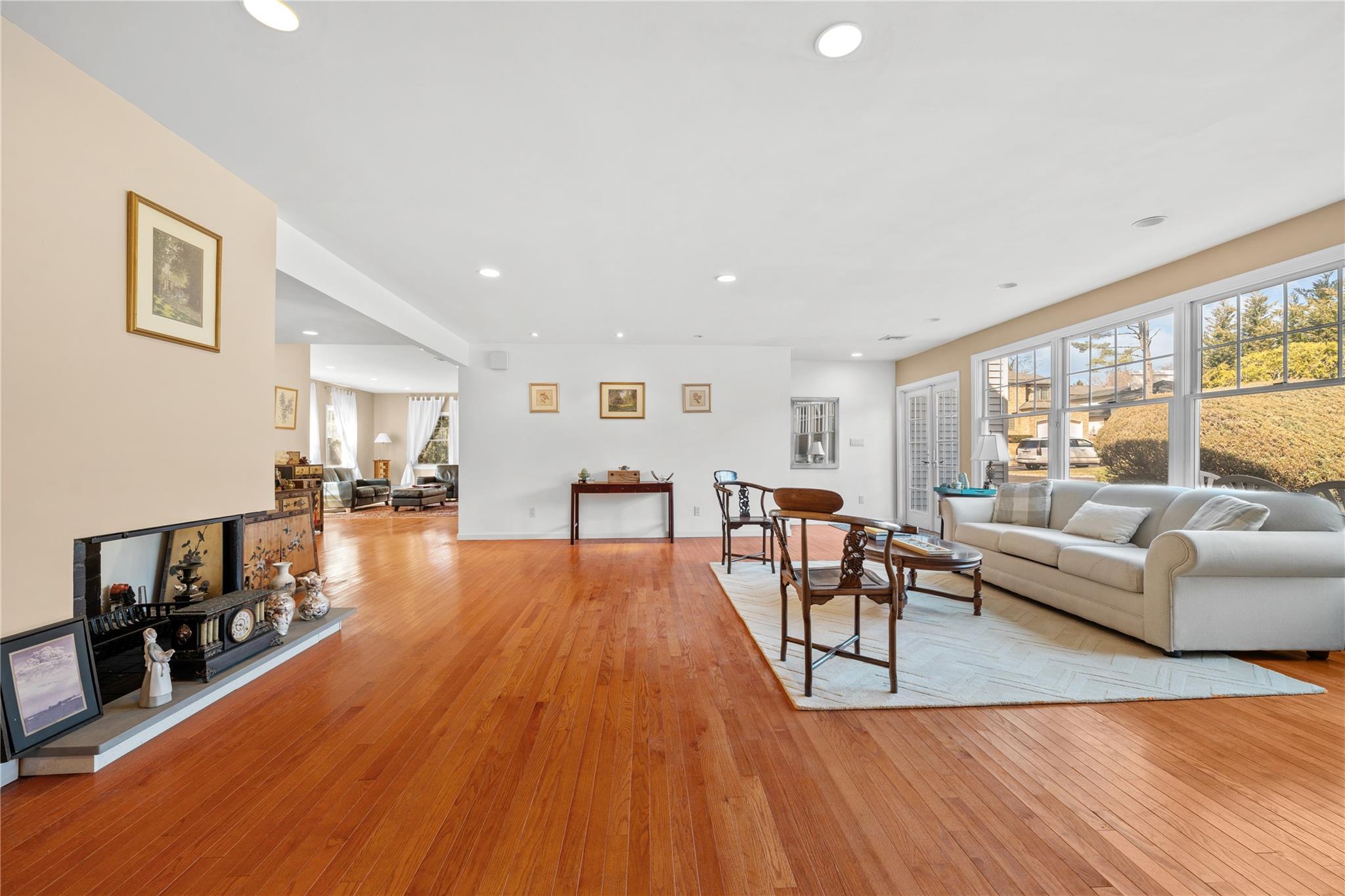 #15 photo, 19 Strawberry Lane, 长岛 罗斯林 Roslyn Heights , NY 11577