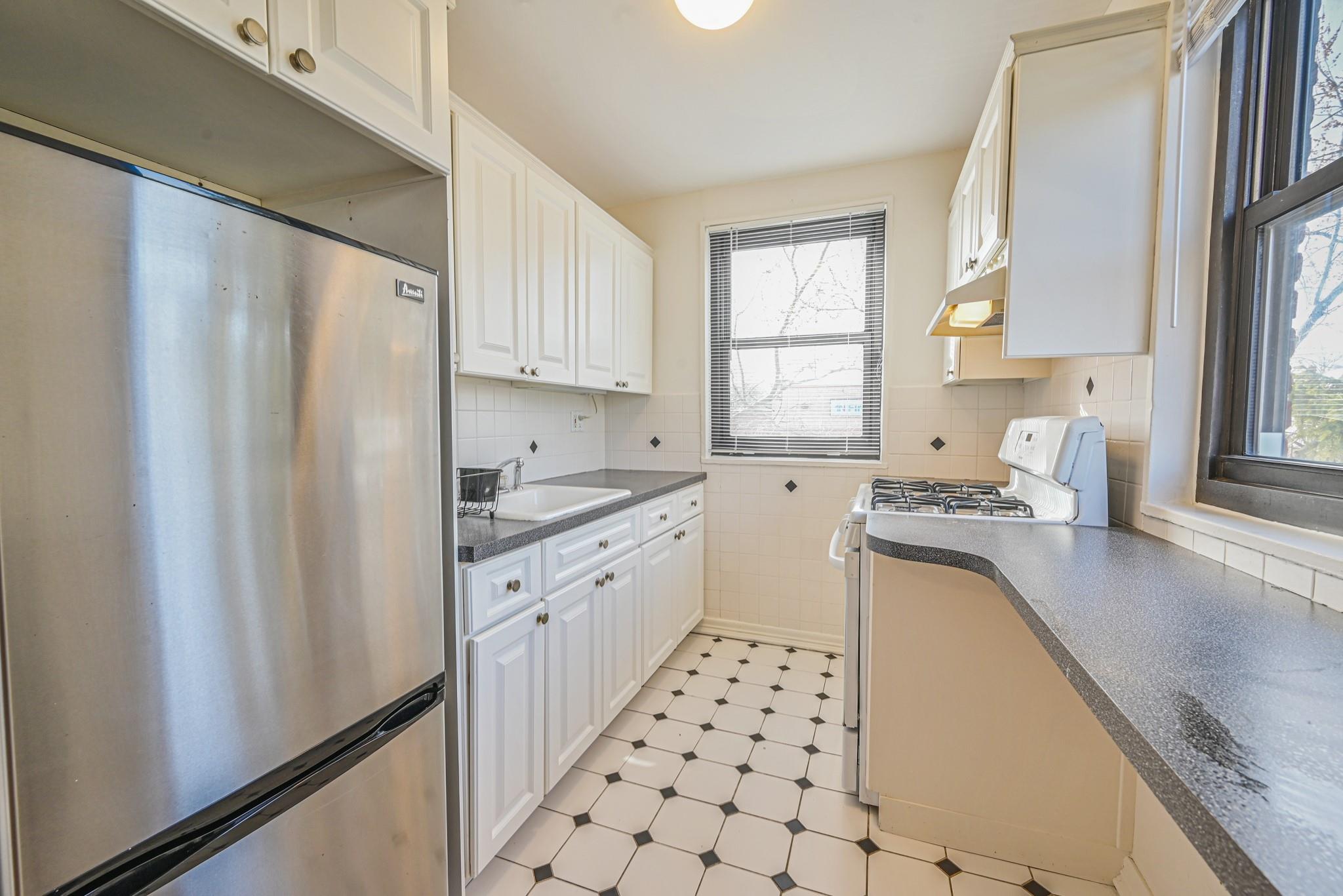 #13 photo, 199-01 19th Avenue, Whitestone , NY 11357