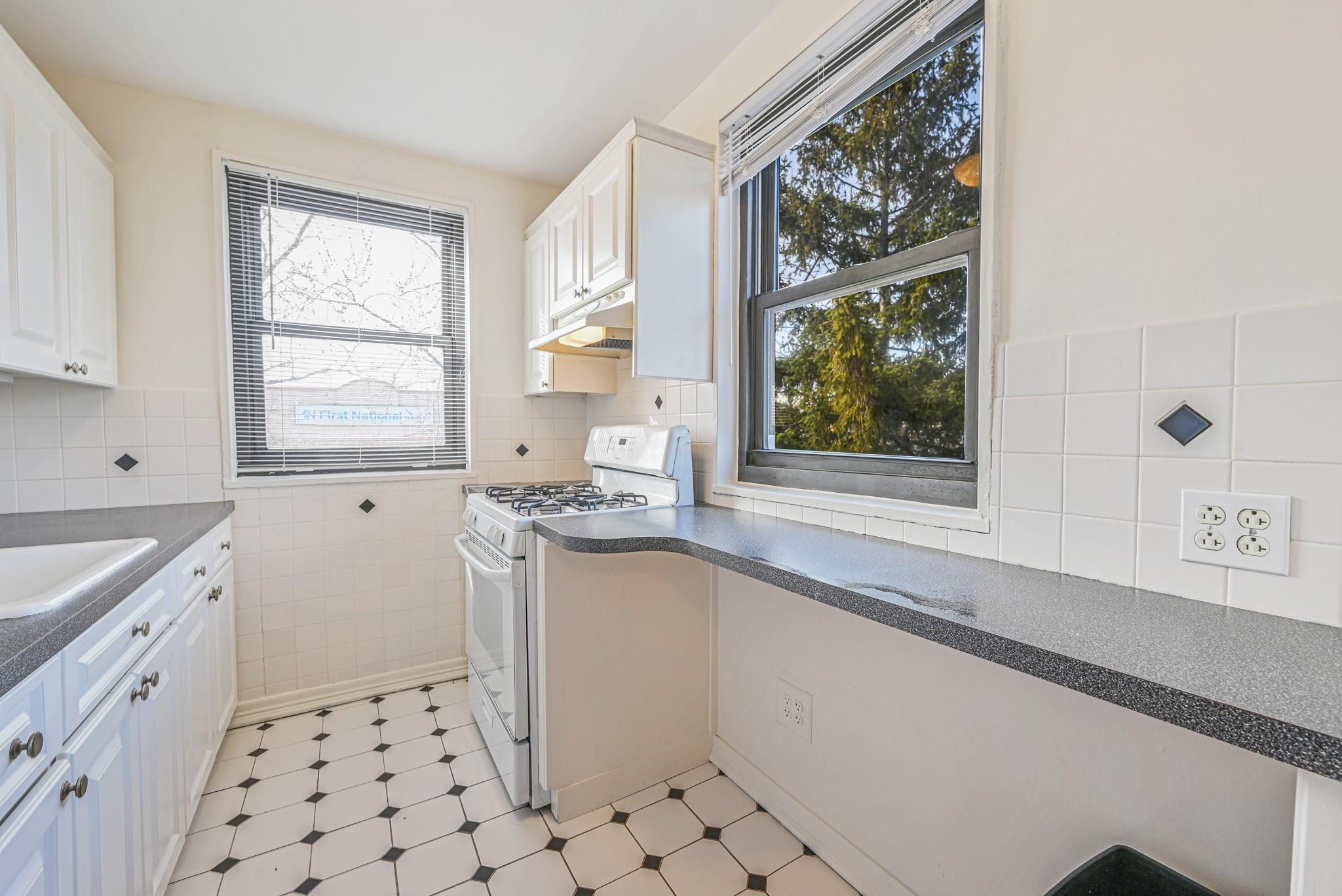 #14 photo, 199-01 19th Avenue, Whitestone , NY 11357