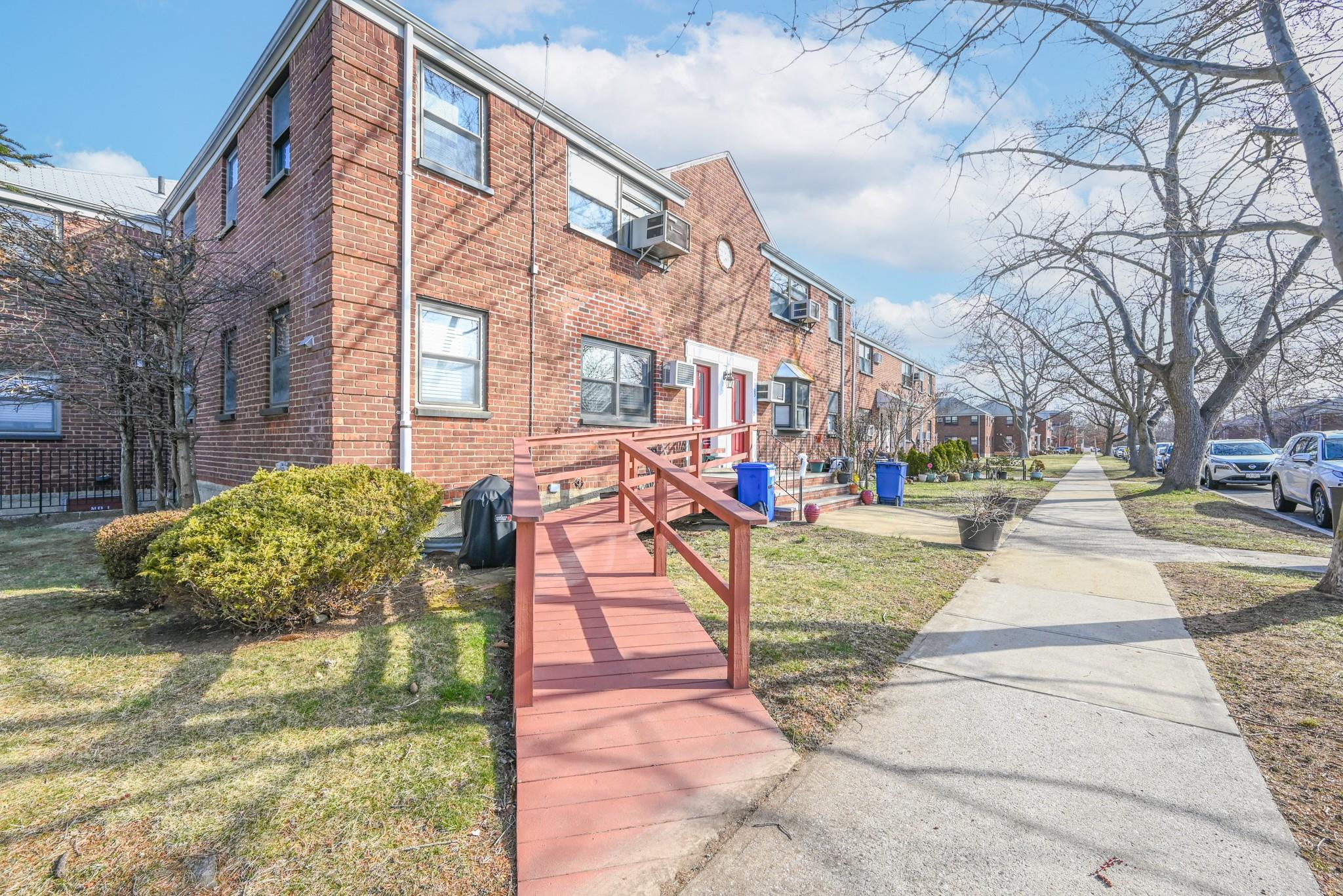 #3 photo, 199-01 19th Avenue, Whitestone , NY 11357