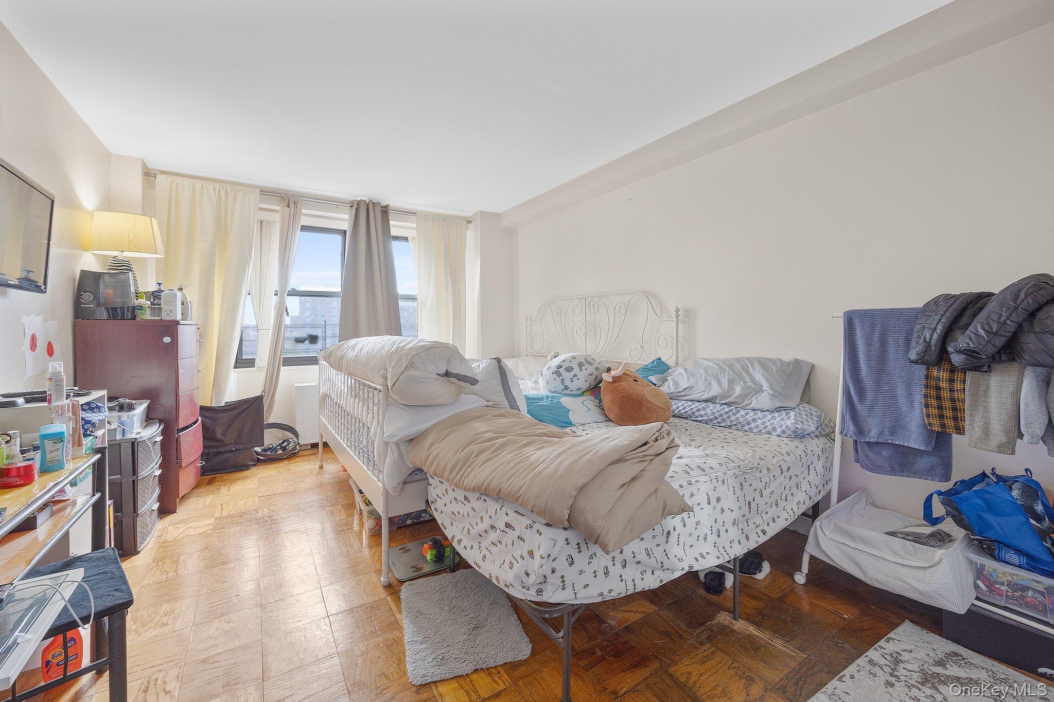 #4 photo, 61-20 Grand Central Parkway, クイーンズ区 Forest Hills , NY 11375