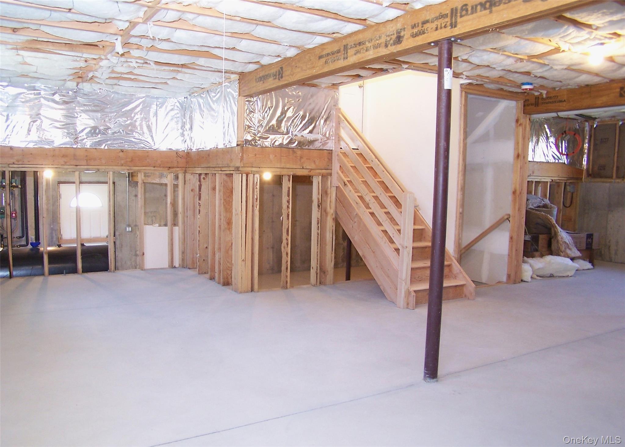 #10 photo, 68 Ostend Circle, Shirley , NY 11967