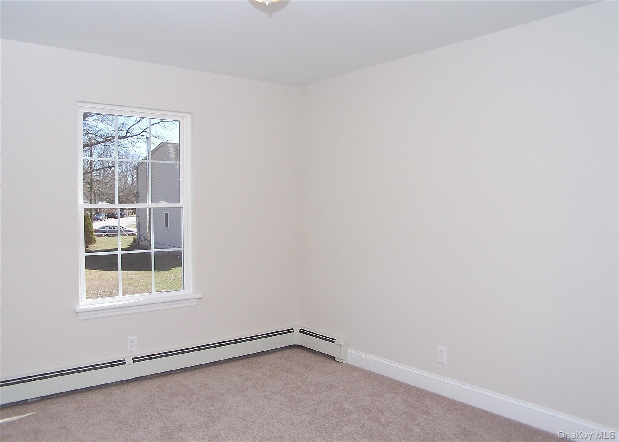 #14 photo, 68 Ostend Circle, Shirley , NY 11967