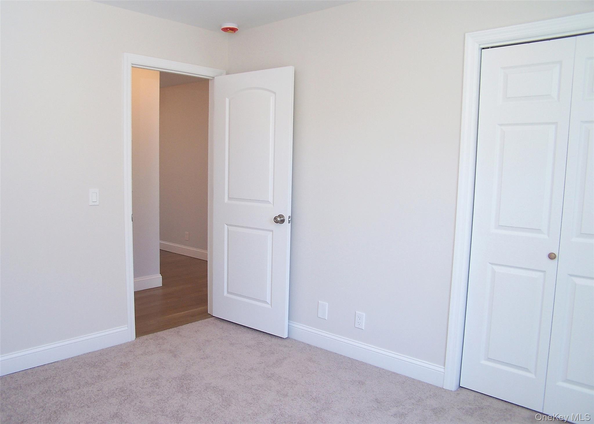 #15 photo, 68 Ostend Circle, Shirley , NY 11967