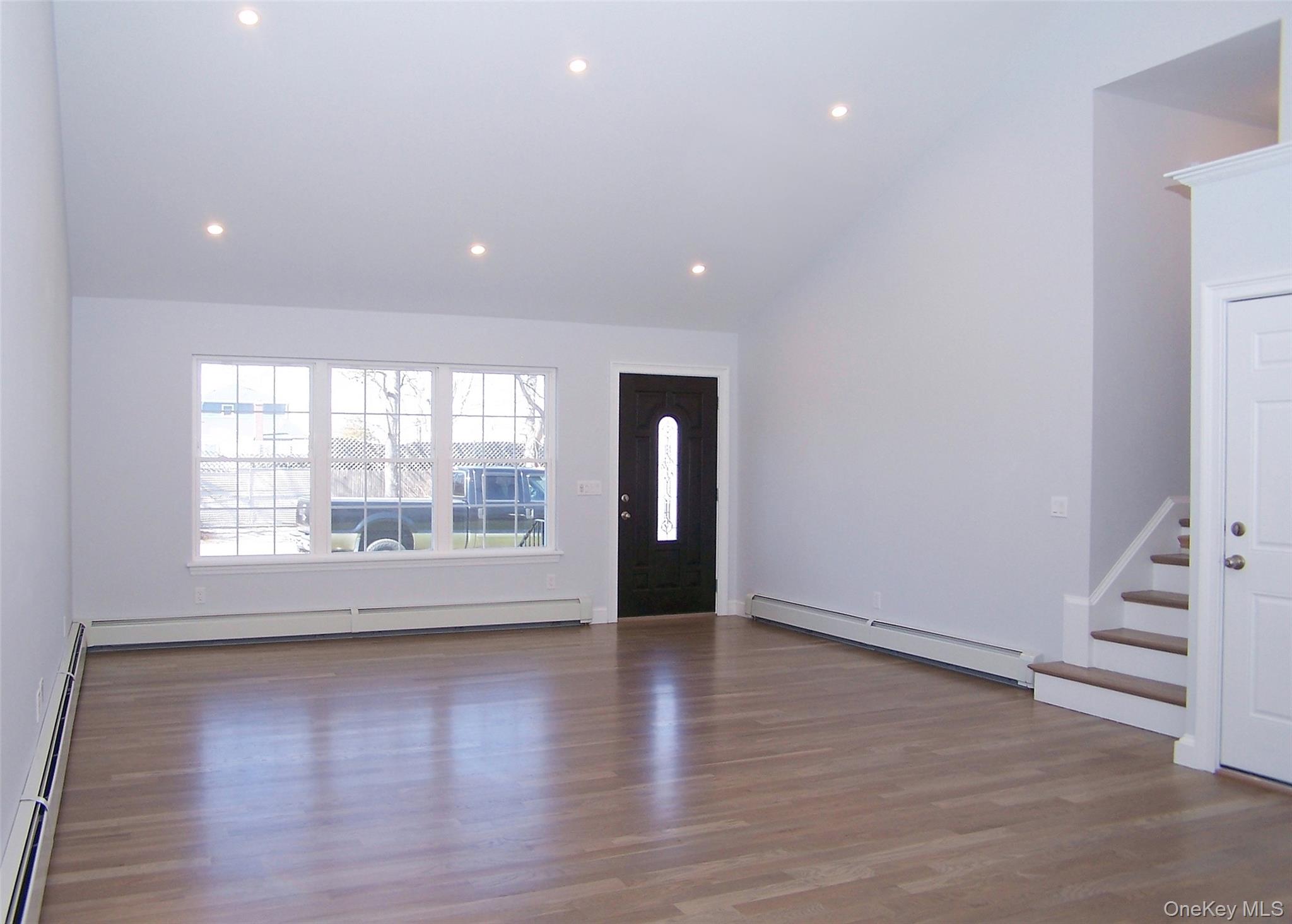 #19 photo, 68 Ostend Circle, Shirley , NY 11967