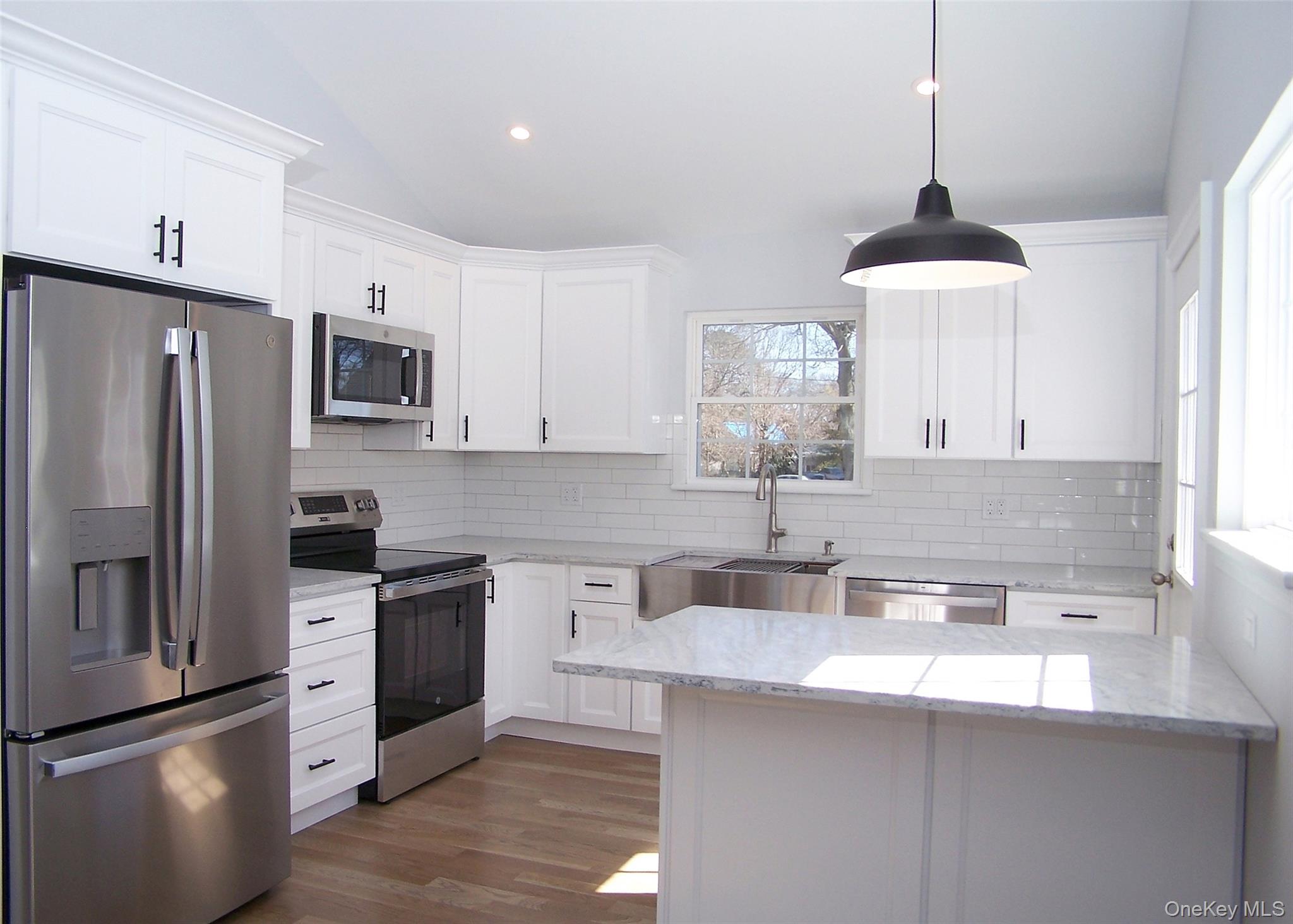 #2 photo, 68 Ostend Circle, Shirley , NY 11967