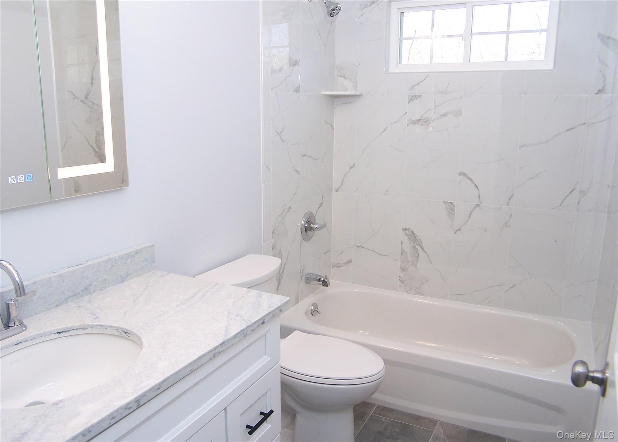 #7 photo, 68 Ostend Circle, Shirley , NY 11967