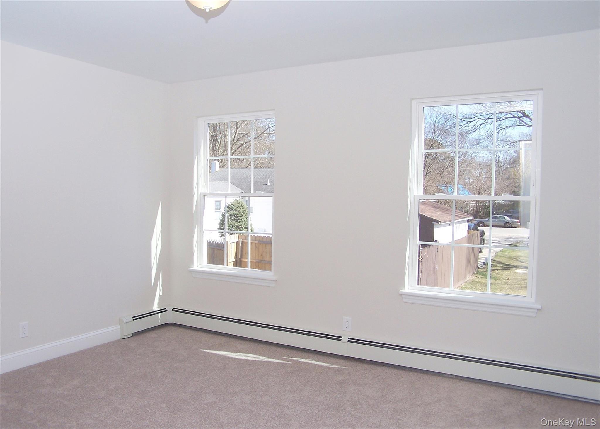 #8 photo, 68 Ostend Circle, Shirley , NY 11967