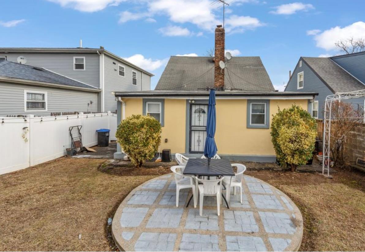 #19 photo, 11812 Francis Lewis Boulevard, Cambria Heights , NY 11411