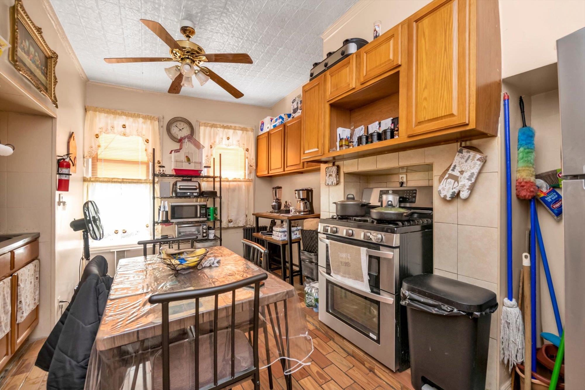 #5 photo, 378 Central Avenue, ブルックリン区 Brooklyn , NY 11221