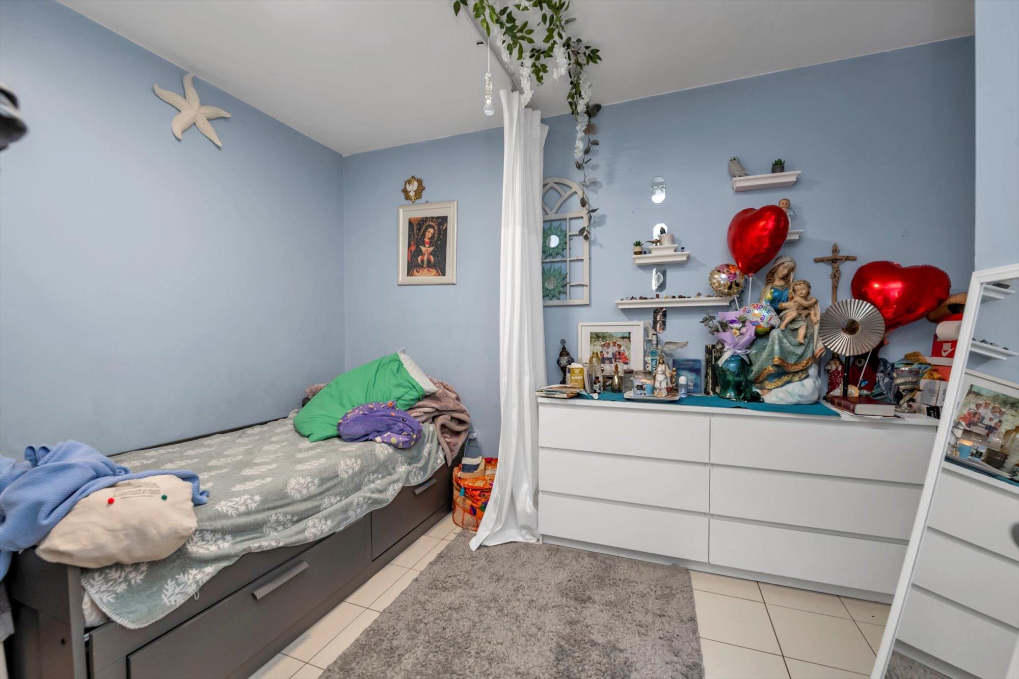 #6 photo, 100-18 40TH Road, クイーンズ区 Corona , NY 11368