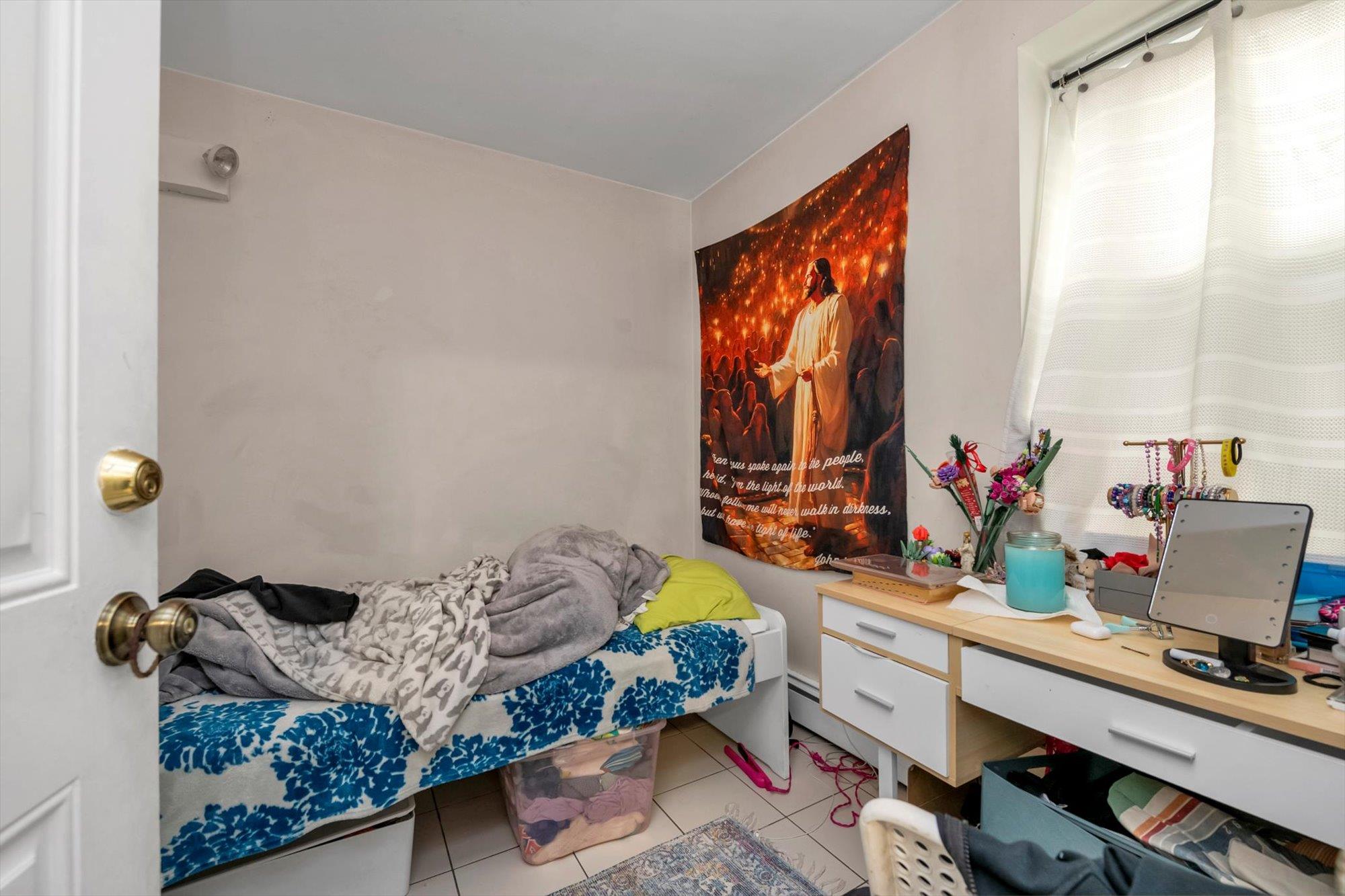 #7 photo, 100-18 40TH Road, クイーンズ区 Corona , NY 11368