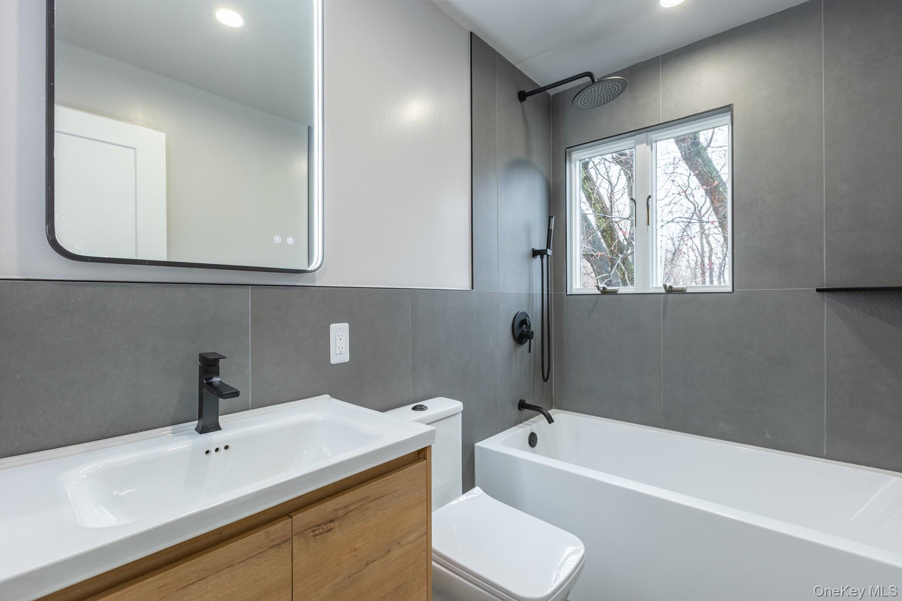 #7 photo, 20 S Rockland Avenue, Congers , NY 10920