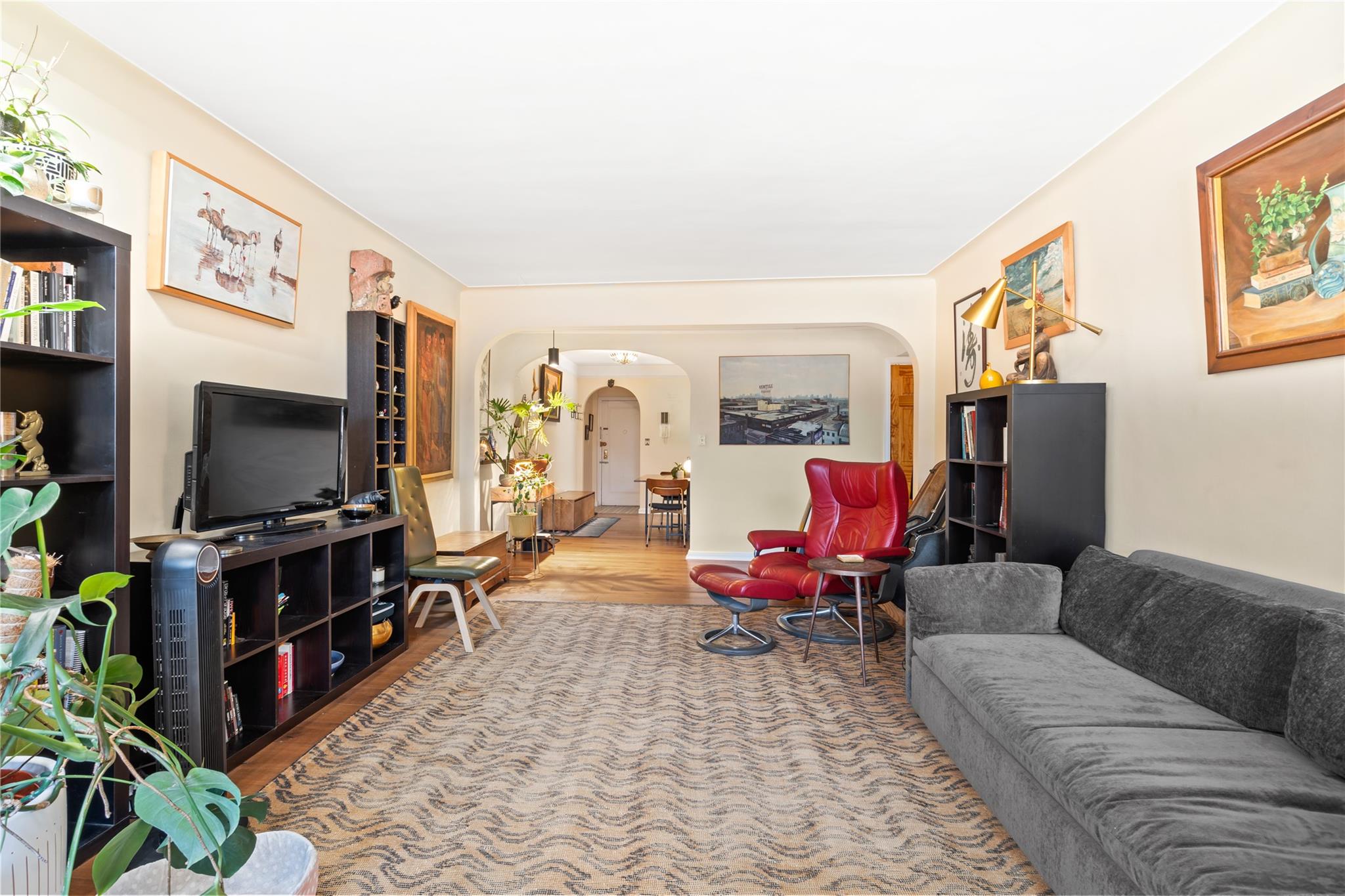 #6 photo, 83-80 118th Street, クイーンズ区 Kew Gardens , NY 11415