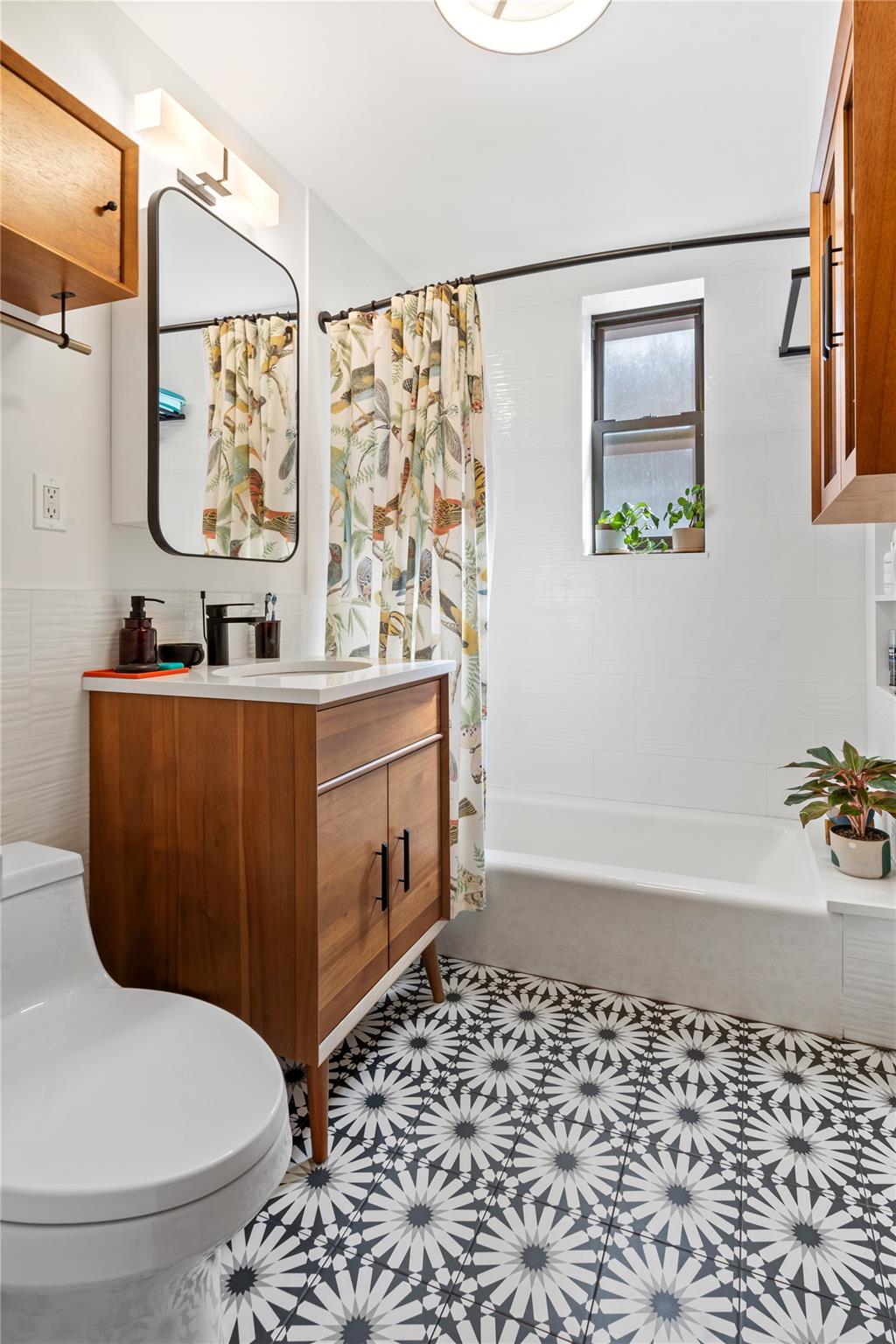 #8 photo, 83-80 118th Street, クイーンズ区 Kew Gardens , NY 11415