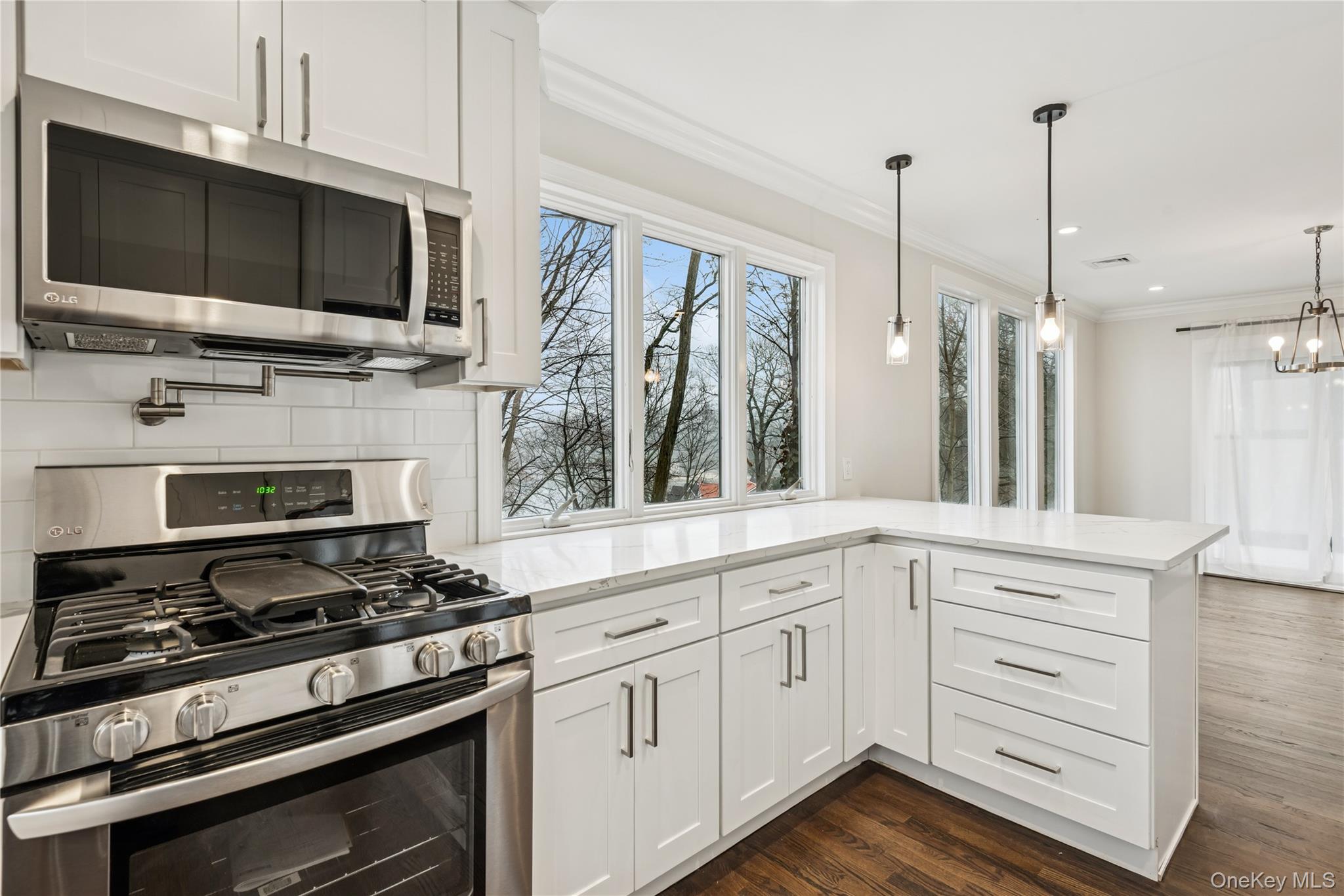 #11 photo, 315 McKinley Terrace, サフォーク郡 Centerport , NY 11721