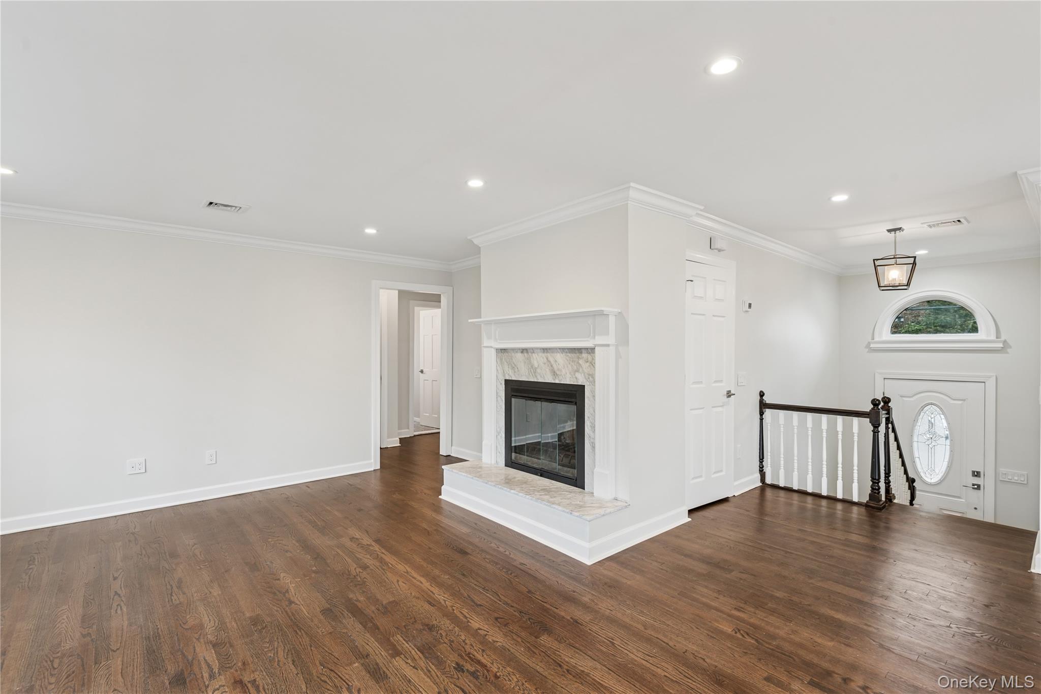 #13 photo, 315 McKinley Terrace, サフォーク郡 Centerport , NY 11721