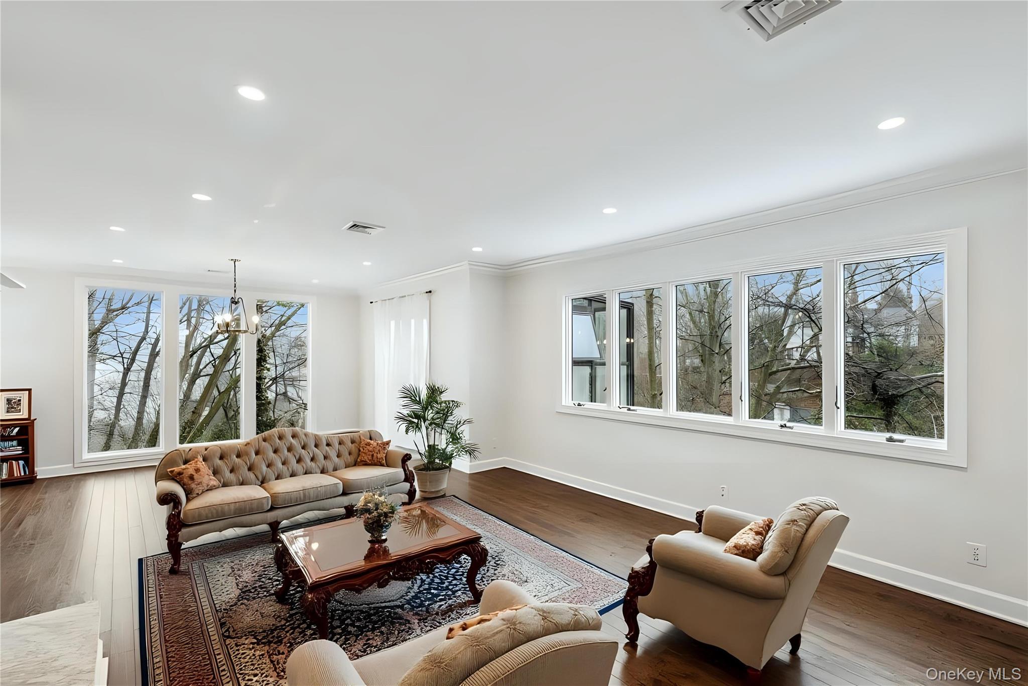 #15 photo, 315 McKinley Terrace, サフォーク郡 Centerport , NY 11721