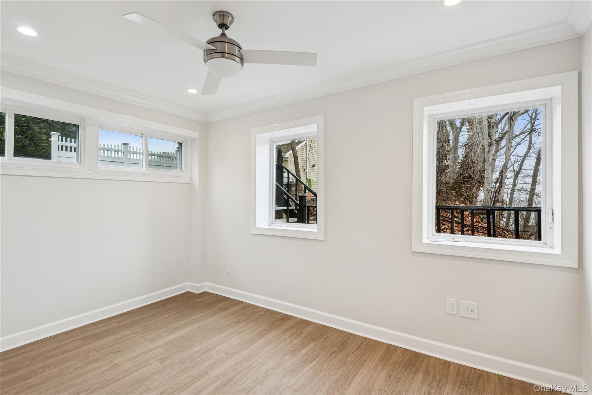 #19 photo, 315 McKinley Terrace, サフォーク郡 Centerport , NY 11721