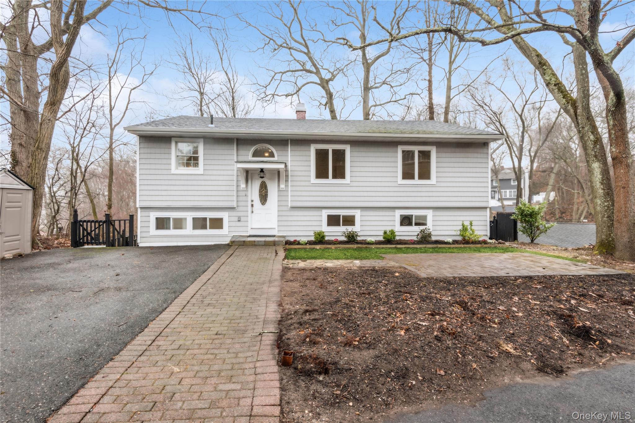 #2 photo, 315 McKinley Terrace, サフォーク郡 Centerport , NY 11721