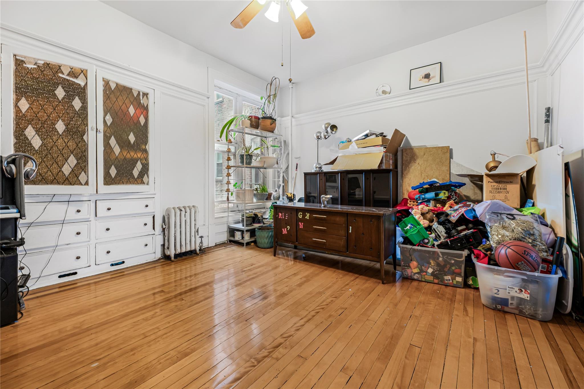 #8 photo, 3447 82nd, クイーンズ区 Jackson Heights , NY 11372