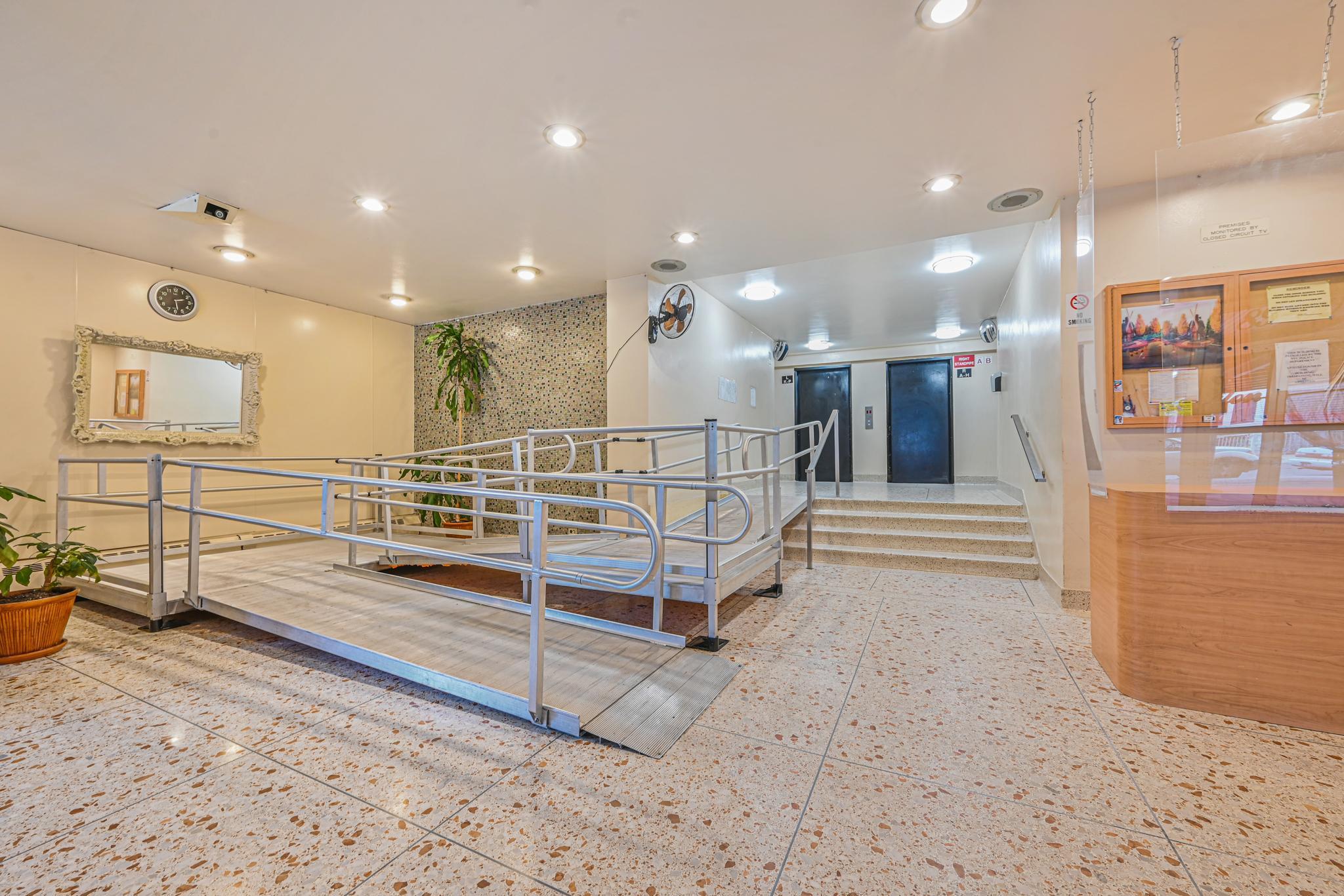 #10 photo, 8900 170th Street, クイーンズ区 Jamaica , NY 11432