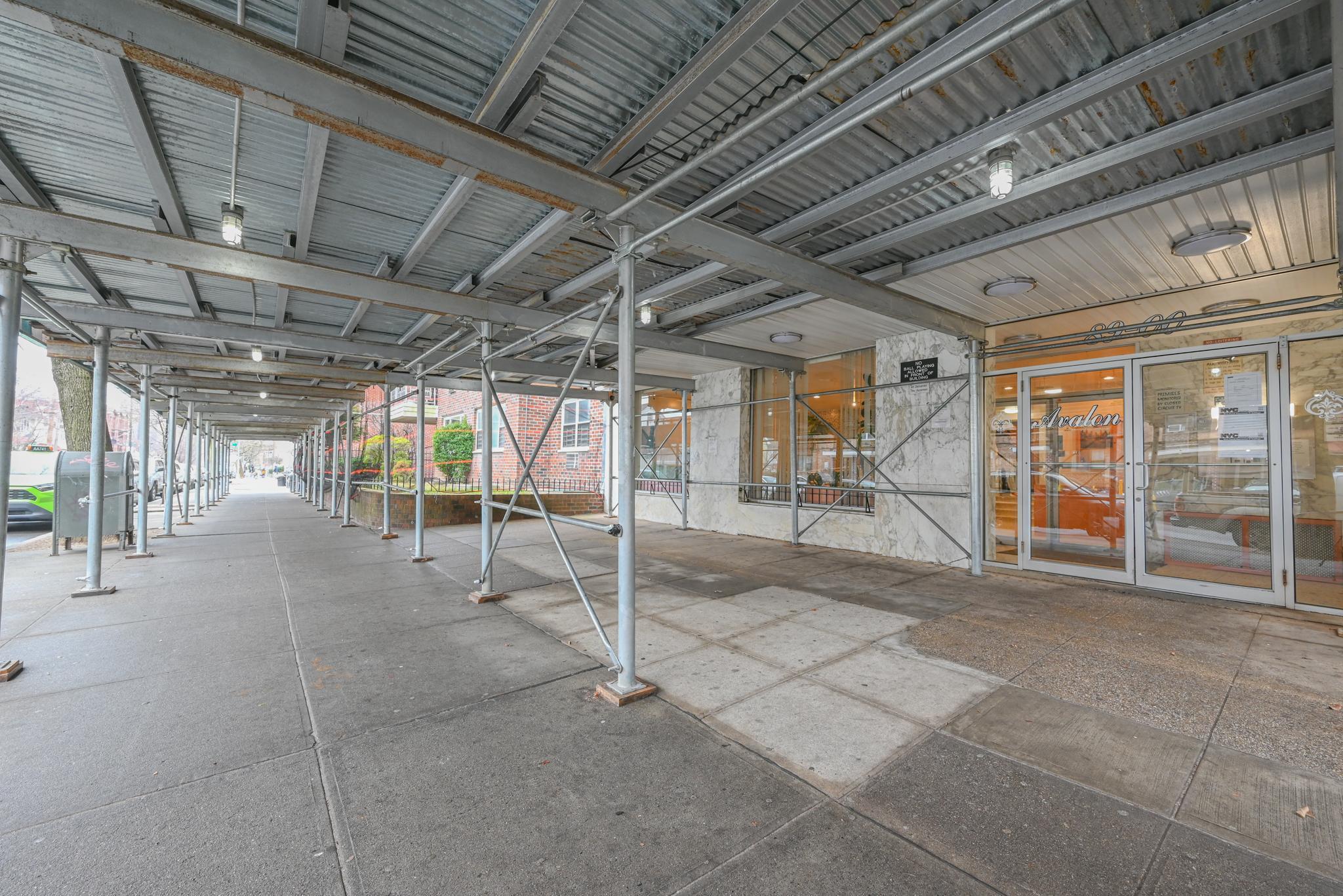 #8 photo, 8900 170th Street, クイーンズ区 Jamaica , NY 11432