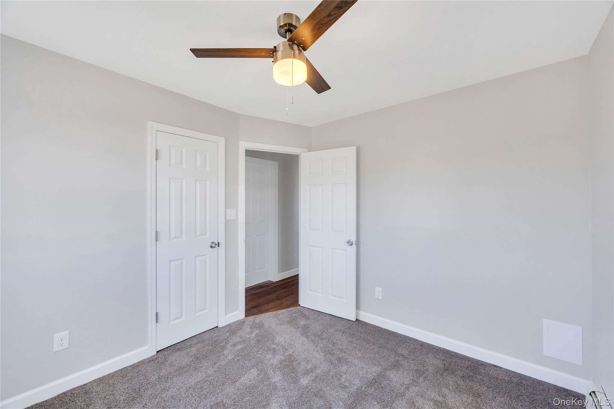 #18 photo, 7 Howard Avenue, ナッソー郡 Freeport , NY 11520