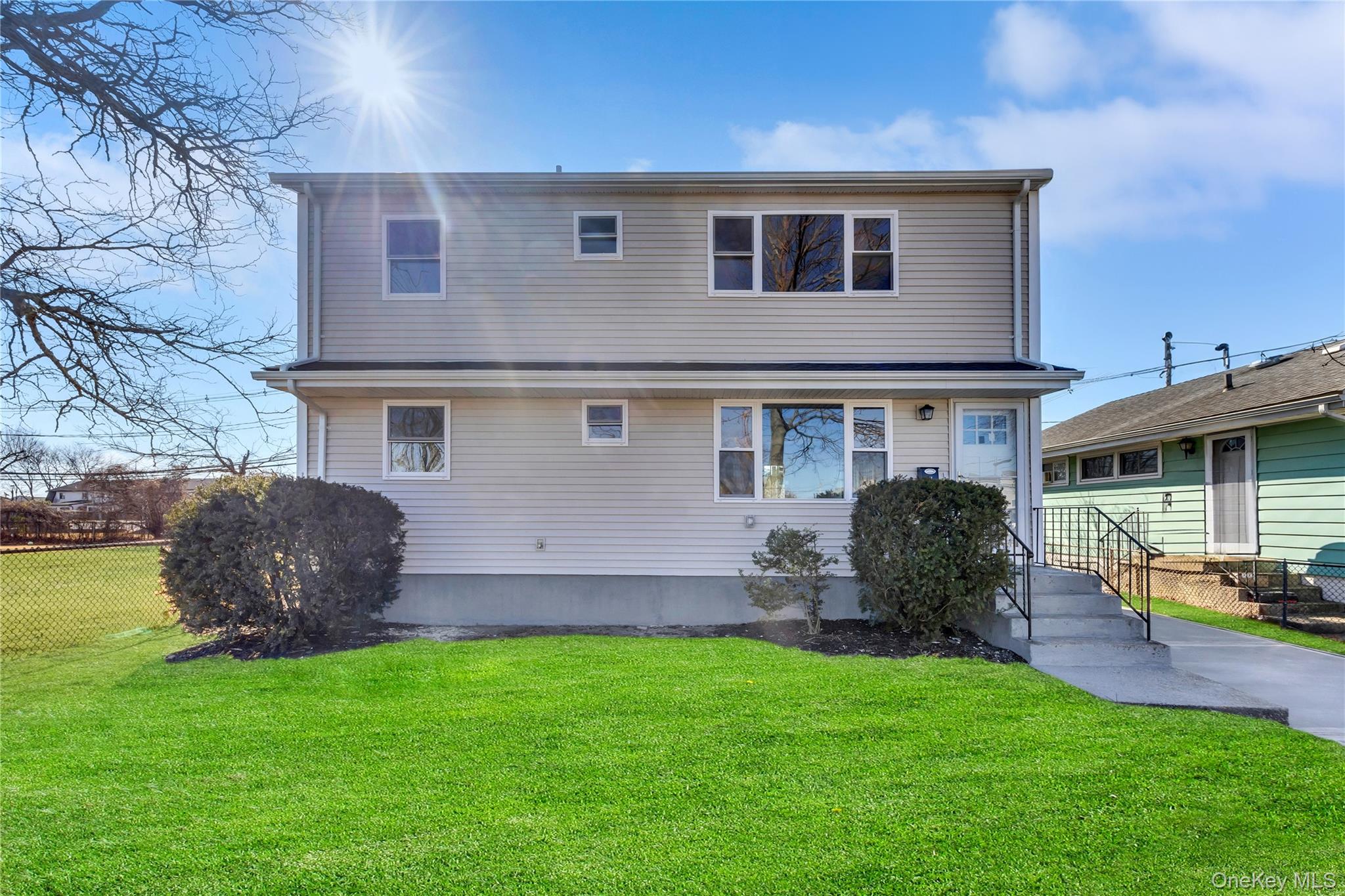 #2 photo, 7 Howard Avenue, ナッソー郡 Freeport , NY 11520