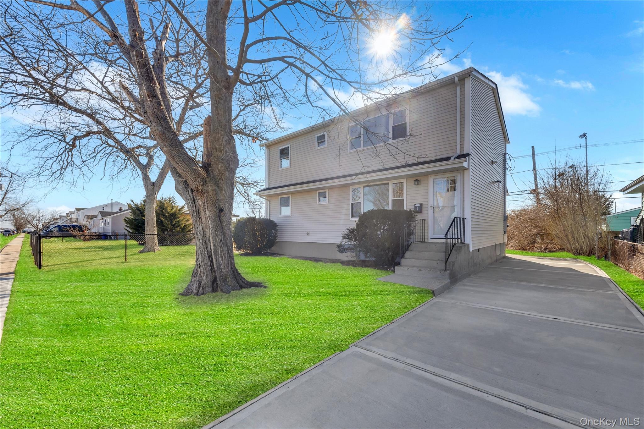 #3 photo, 7 Howard Avenue, ナッソー郡 Freeport , NY 11520