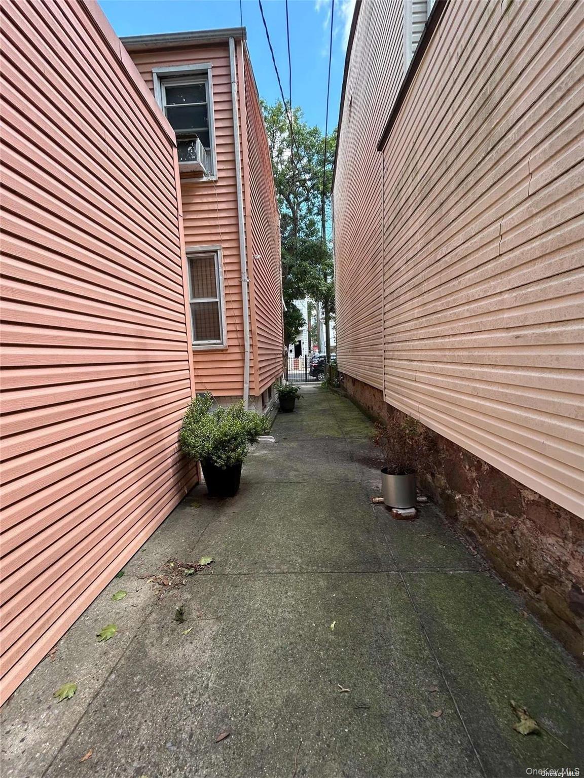 #6 photo, 168 Miller Avenue, ブルックリン区 Brooklyn , NY 11207