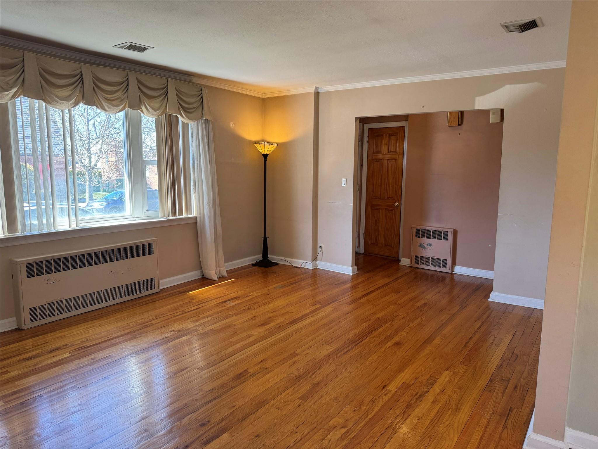 #7 photo, 4419 192nd Street, 法拉盛 Flushing , NY 11358