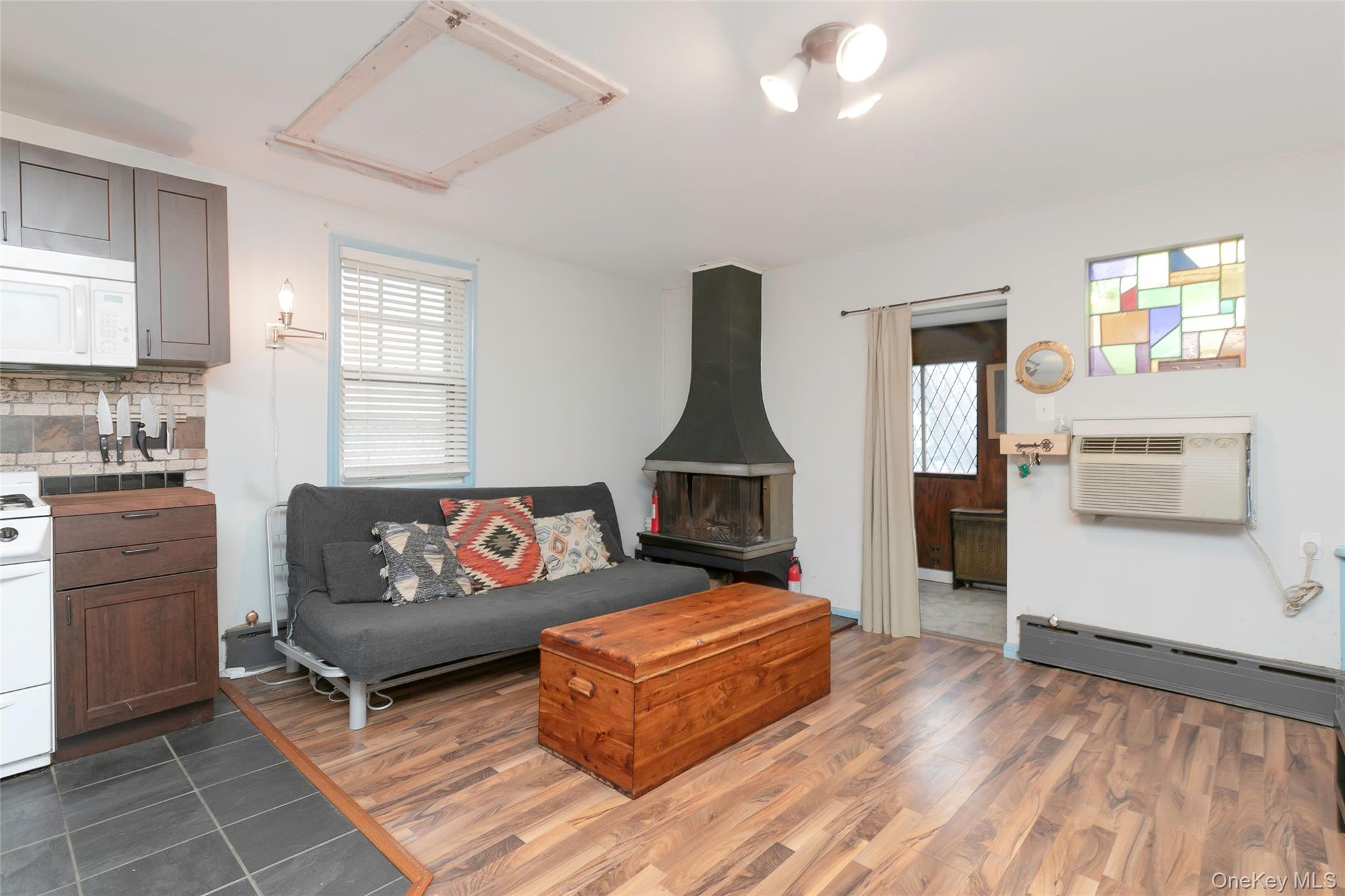 #7 photo, 68 Tier Street, Bronx , NY 10464