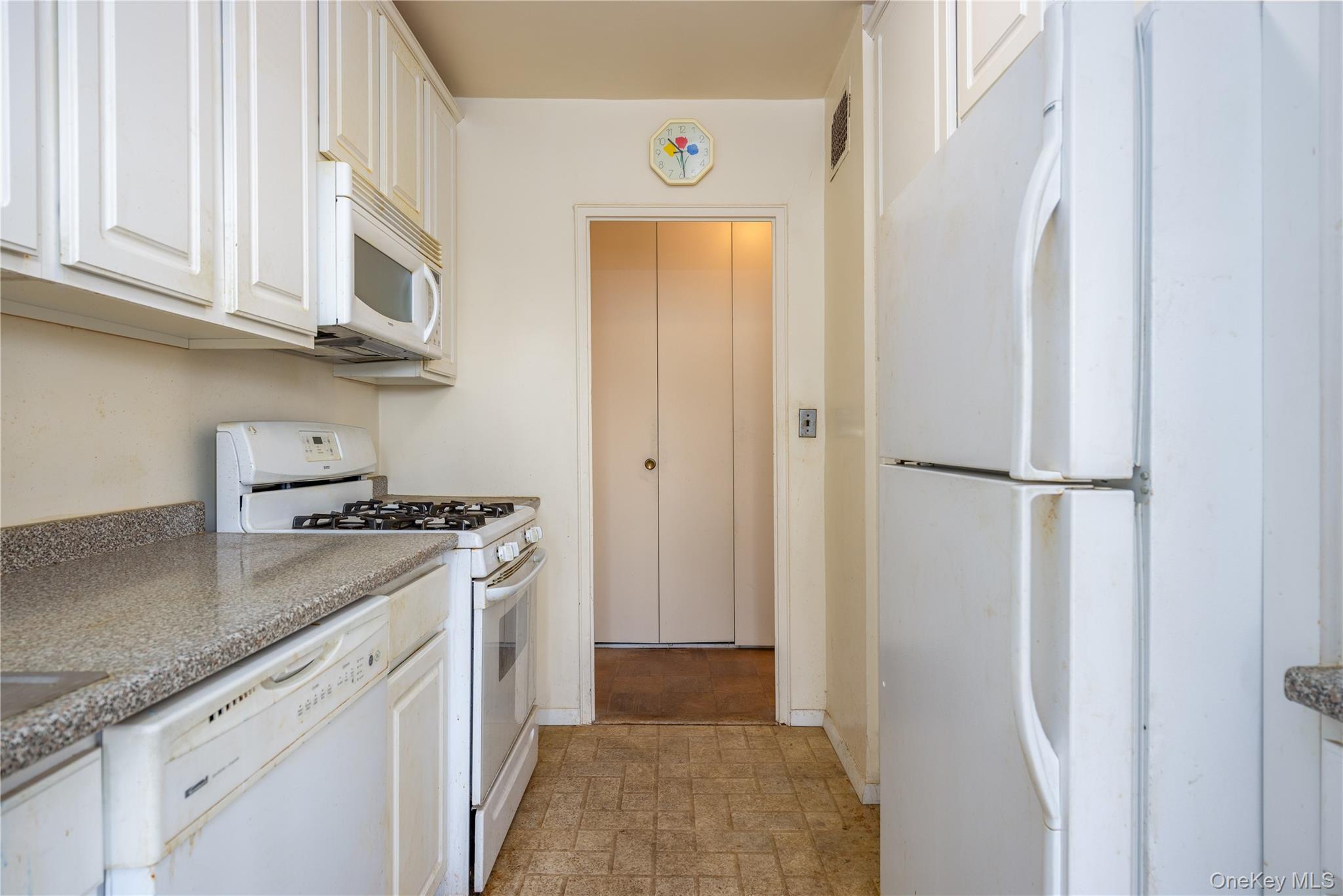 #10 photo, 615 Palmer Rd, Yonkers , NY 10701