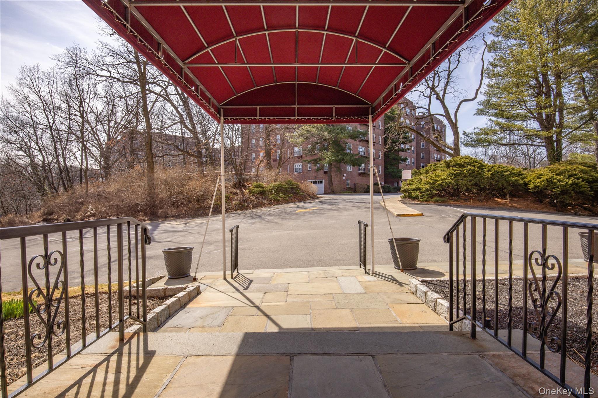 #4 photo, 615 Palmer Rd, Yonkers , NY 10701