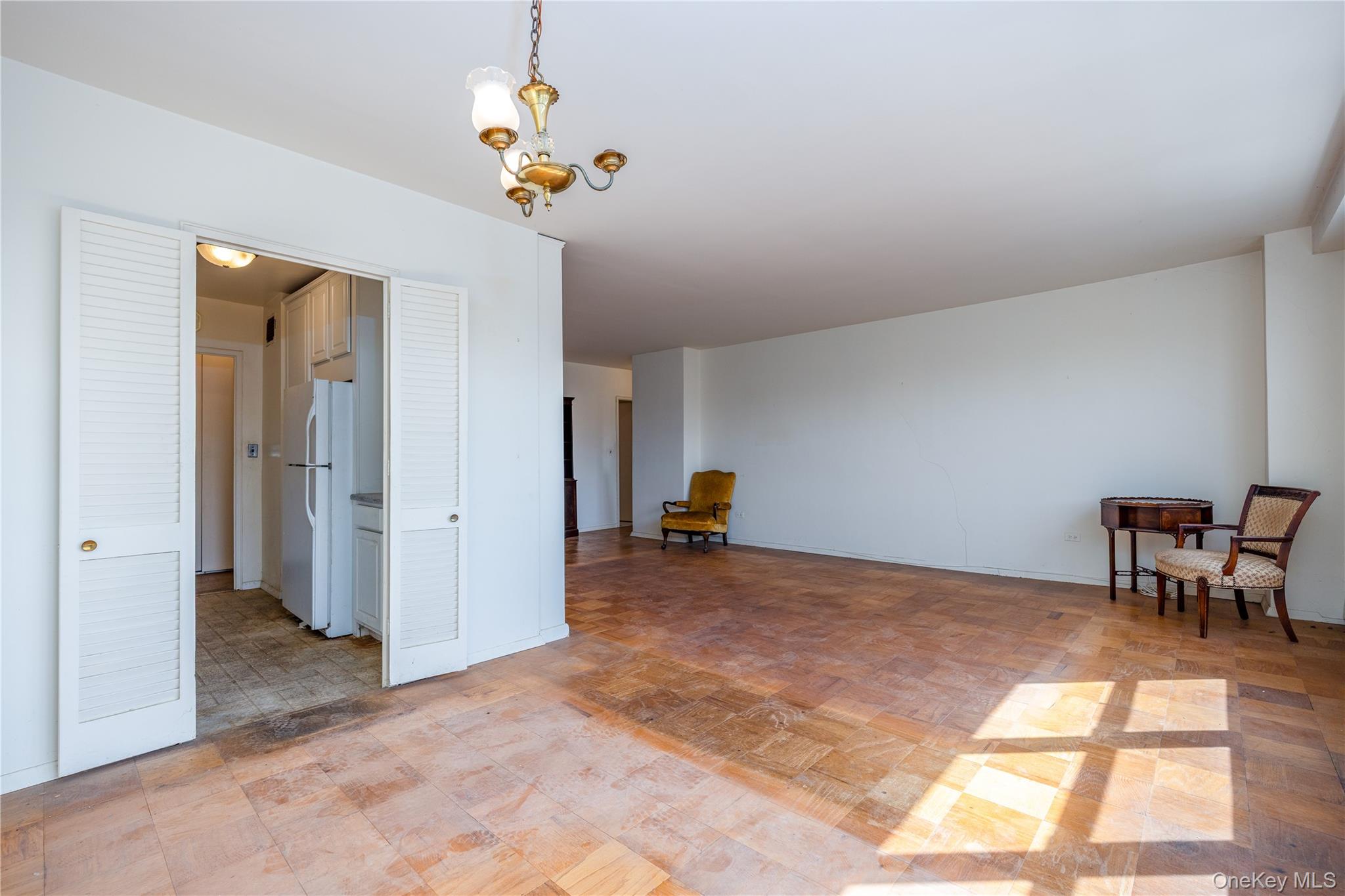 #9 photo, 615 Palmer Rd, Yonkers , NY 10701