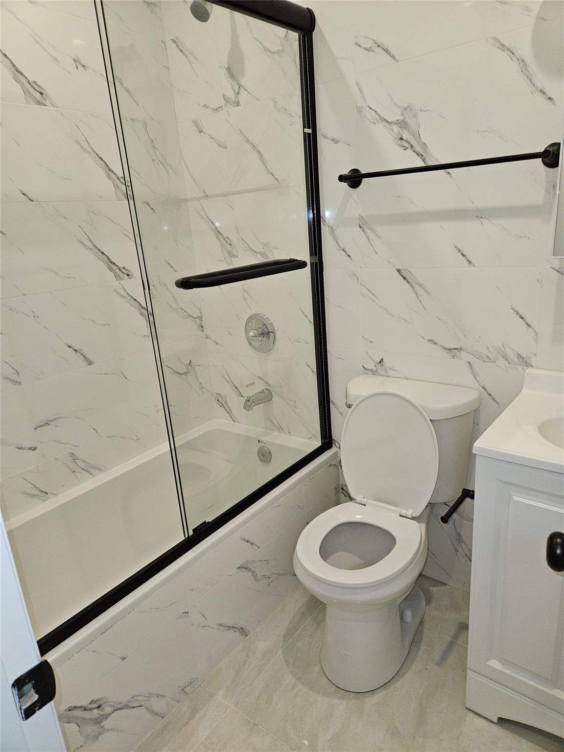 #6 photo, 443 Miller Avenue, ブルックリン区 Brooklyn , NY 11207