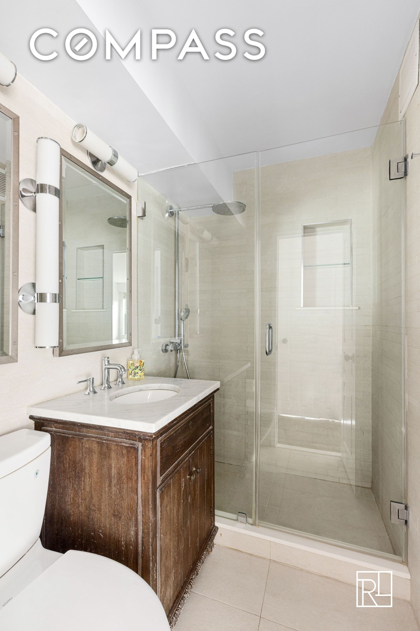 #9 photo, 10 W 15th Street, マンハッタン Flatiron , NY 10011