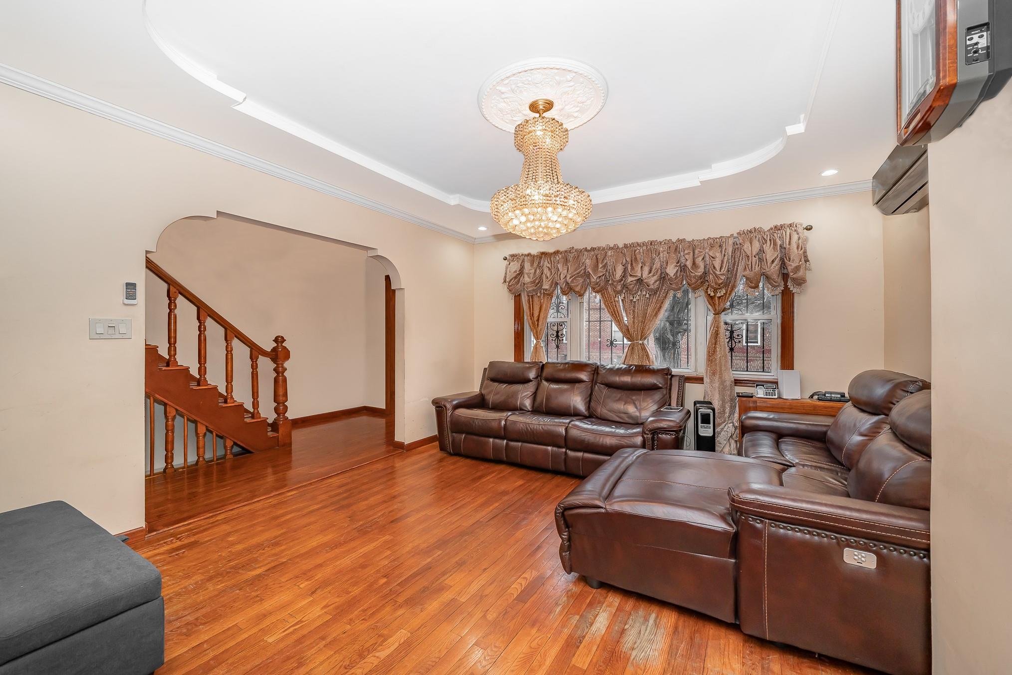 #3 photo, 10140 Nicolls Avenue, Corona , NY 11368