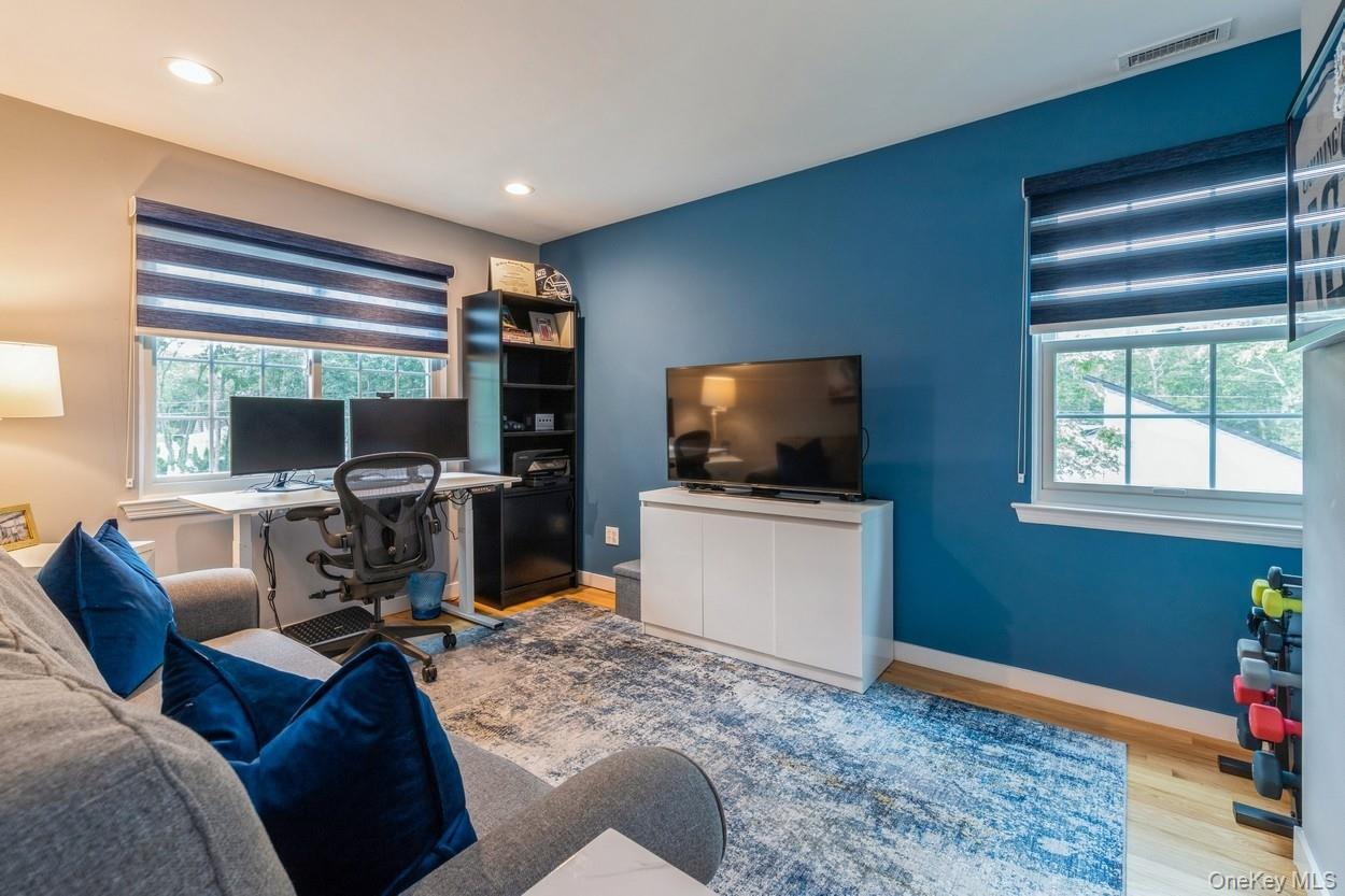 #11 photo, 1 Re Court, サフォーク郡 Hampton Bays , NY 11946