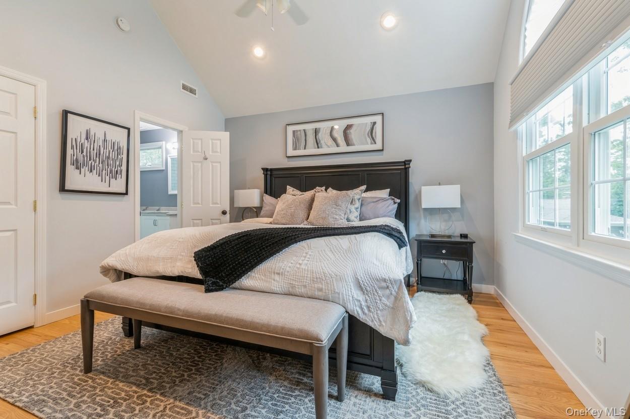 #13 photo, 1 Re Court, サフォーク郡 Hampton Bays , NY 11946