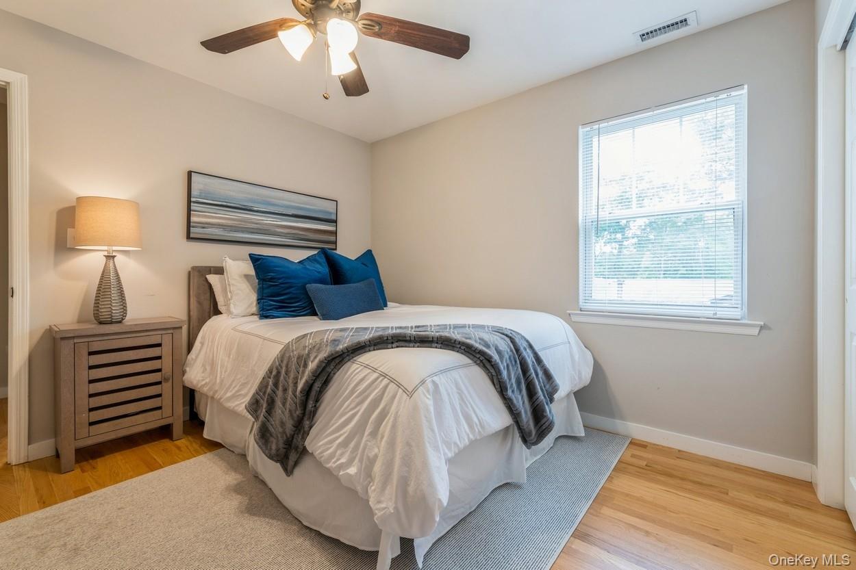 #17 photo, 1 Re Court, サフォーク郡 Hampton Bays , NY 11946