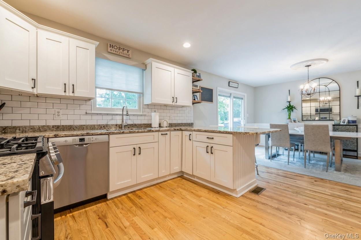 #9 photo, 1 Re Court, サフォーク郡 Hampton Bays , NY 11946