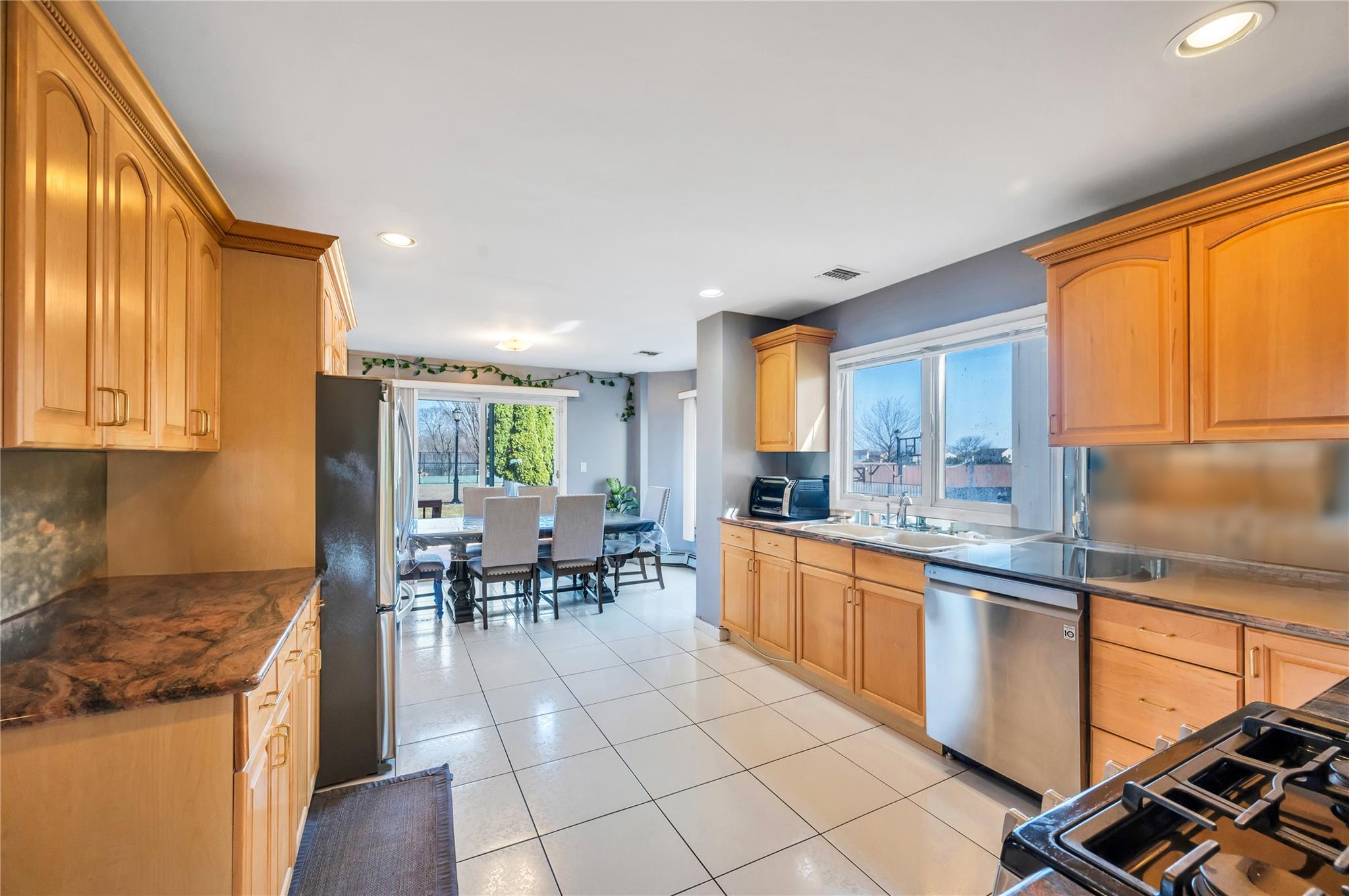 #17 photo, 133 Wentworth Avenue, ナッソー郡 Albertson , NY 11507