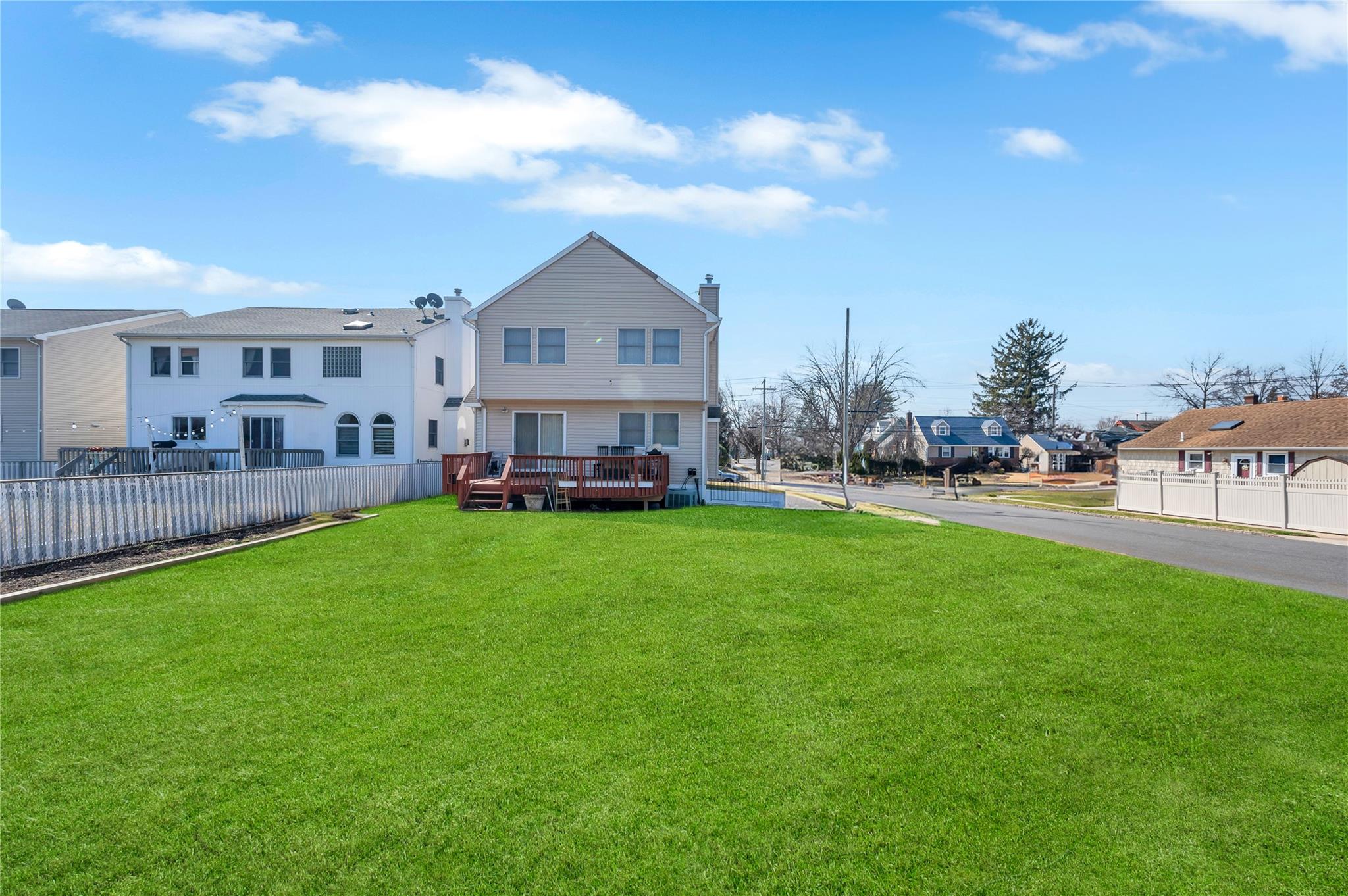 #3 photo, 133 Wentworth Avenue, ナッソー郡 Albertson , NY 11507