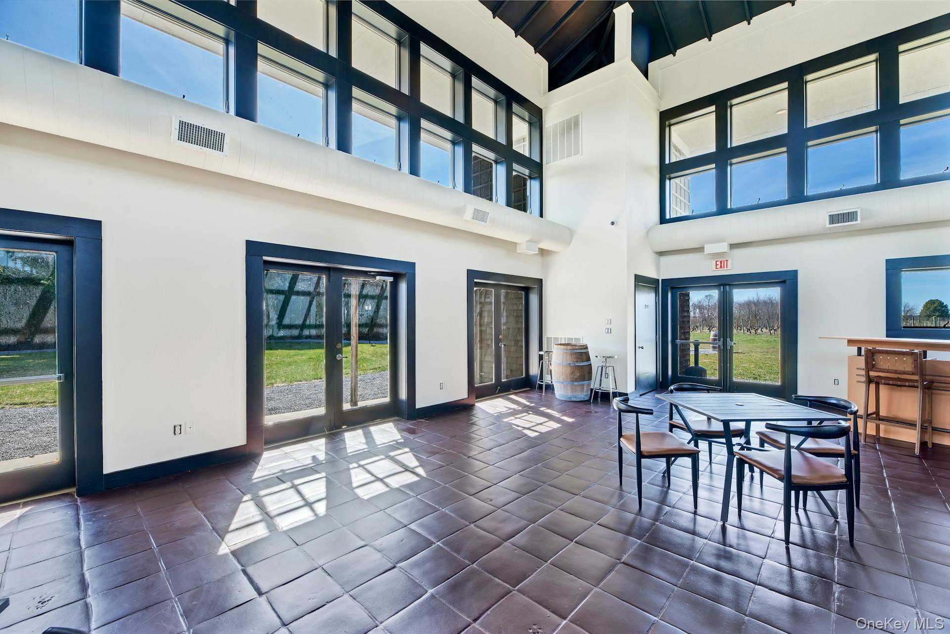 #12 photo, 3385 Depot Lane, サフォーク郡 Cutchogue , NY 11935