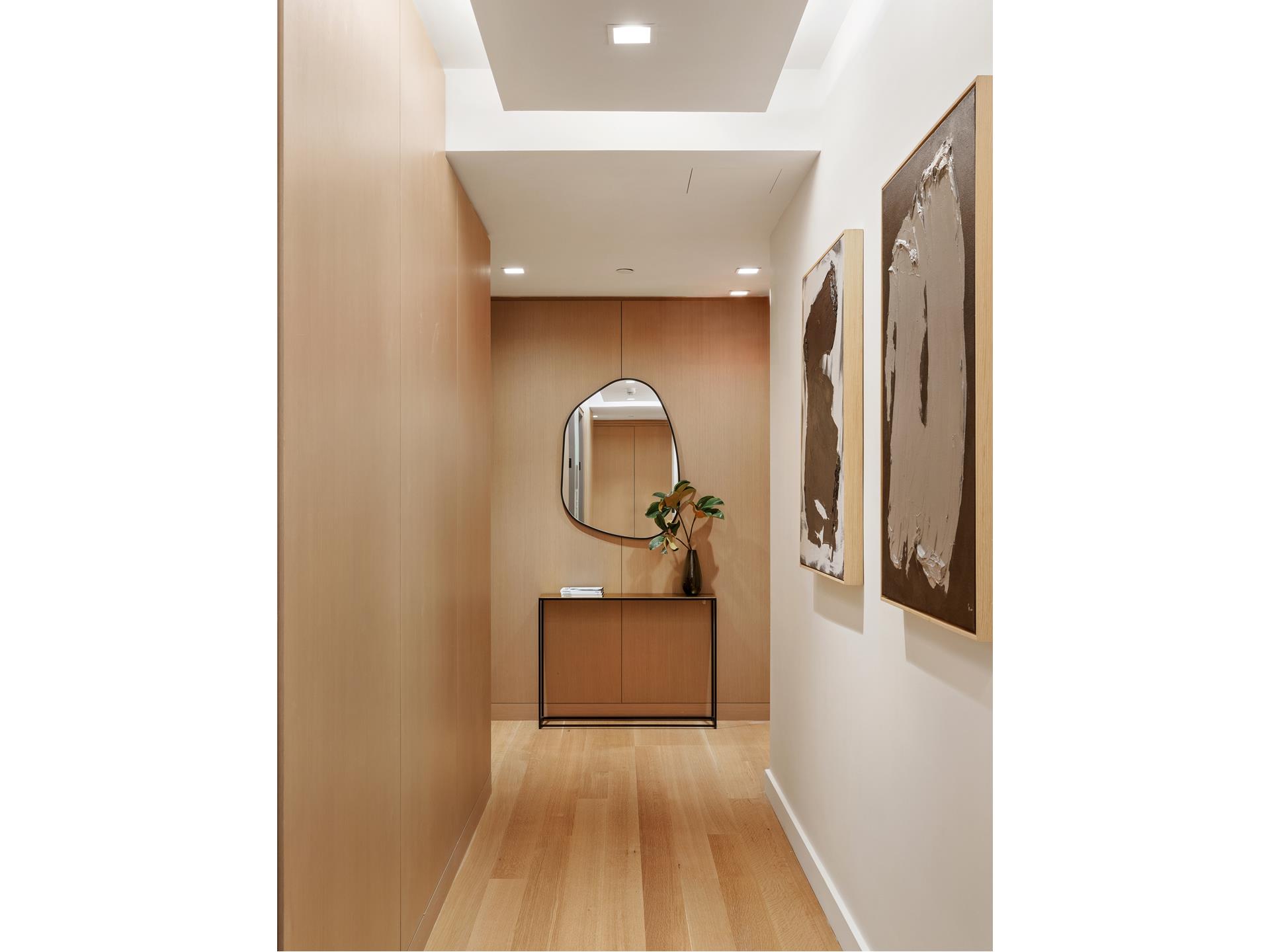 #3 photo, 611 W 56TH Street, マンハッタン Hells Kitchen , NY 10019