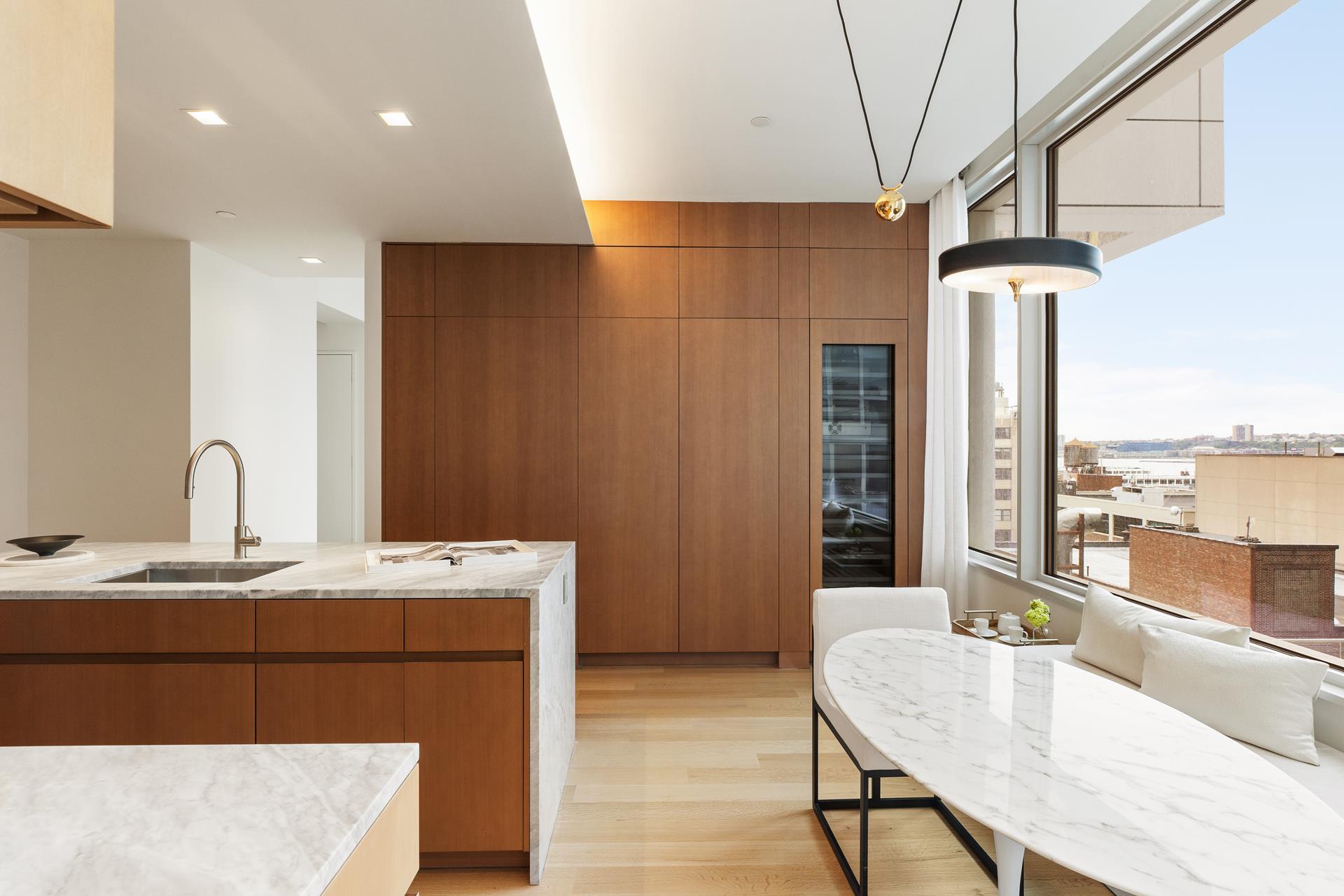 #5 photo, 611 W 56TH Street, マンハッタン Hells Kitchen , NY 10019