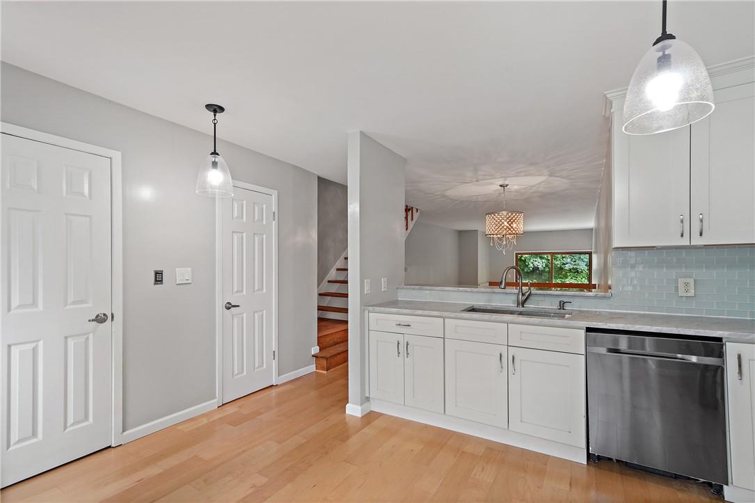 #3 photo, 118 Round Hill Road, Dobbs Ferry , NY 10522