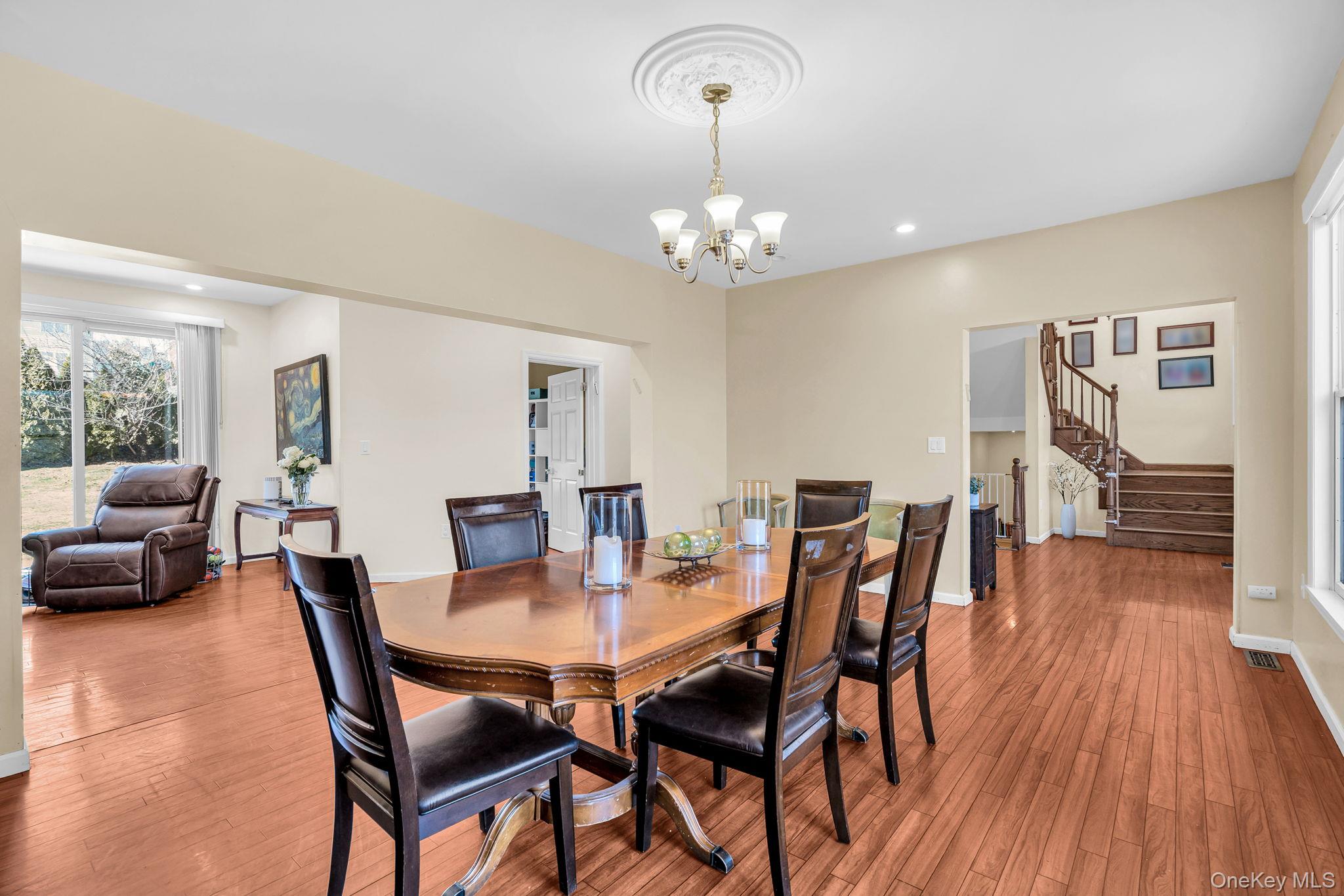 #10 photo, 27 Overlook Road, White Plains , NY 10605